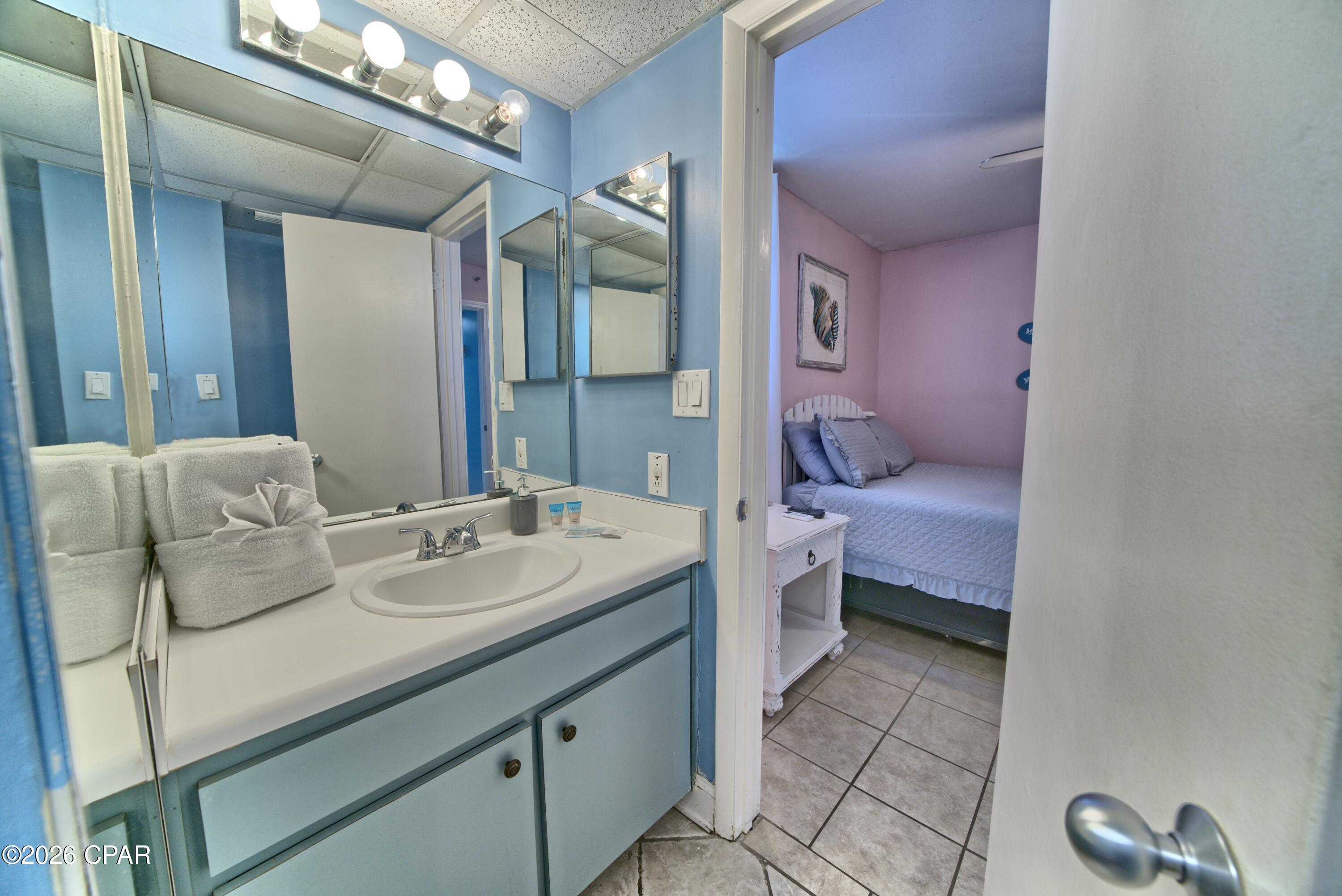 Sunbird Condo - Residential