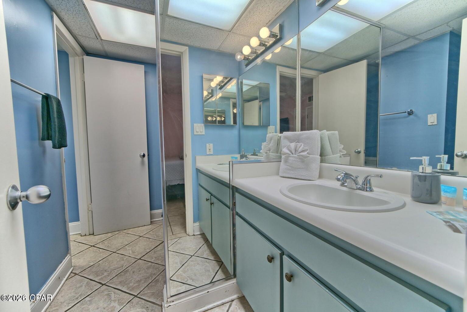 Sunbird Condo - Residential