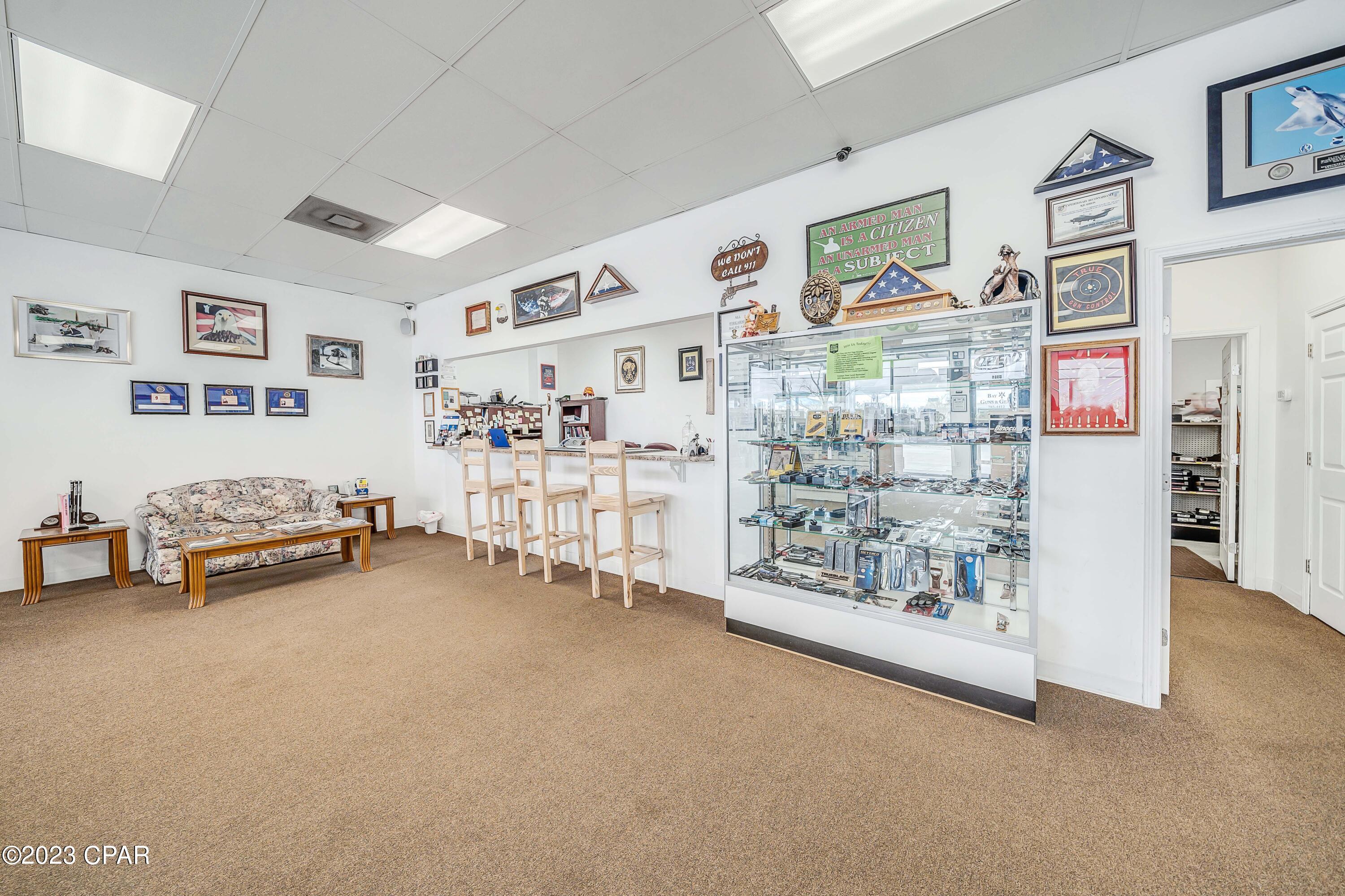 [No Recorded Subdiv] - Commercial Sale