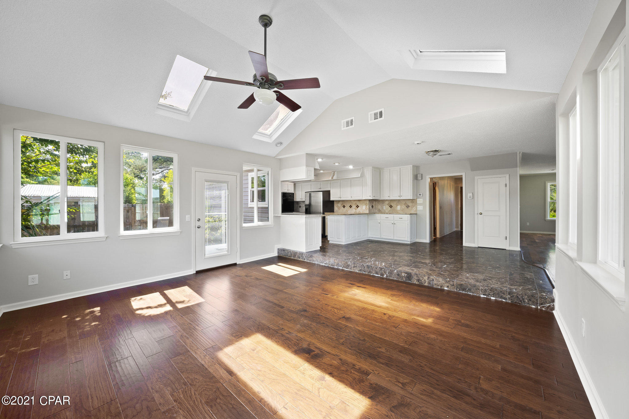 Sudduths 1st Add - Residential