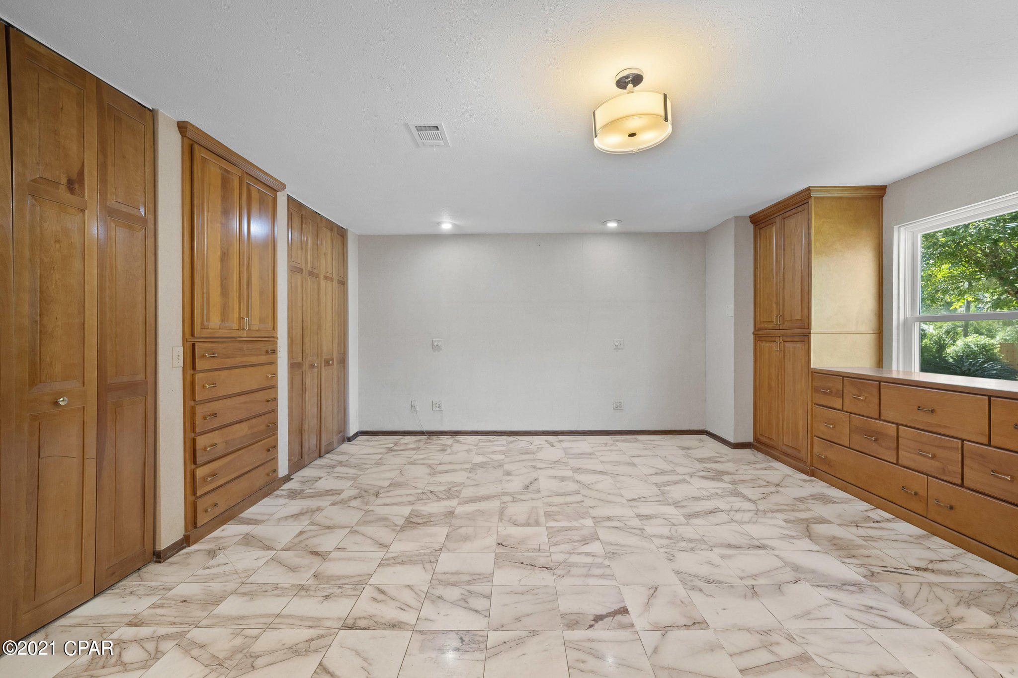 Sudduths 1st Add - Residential