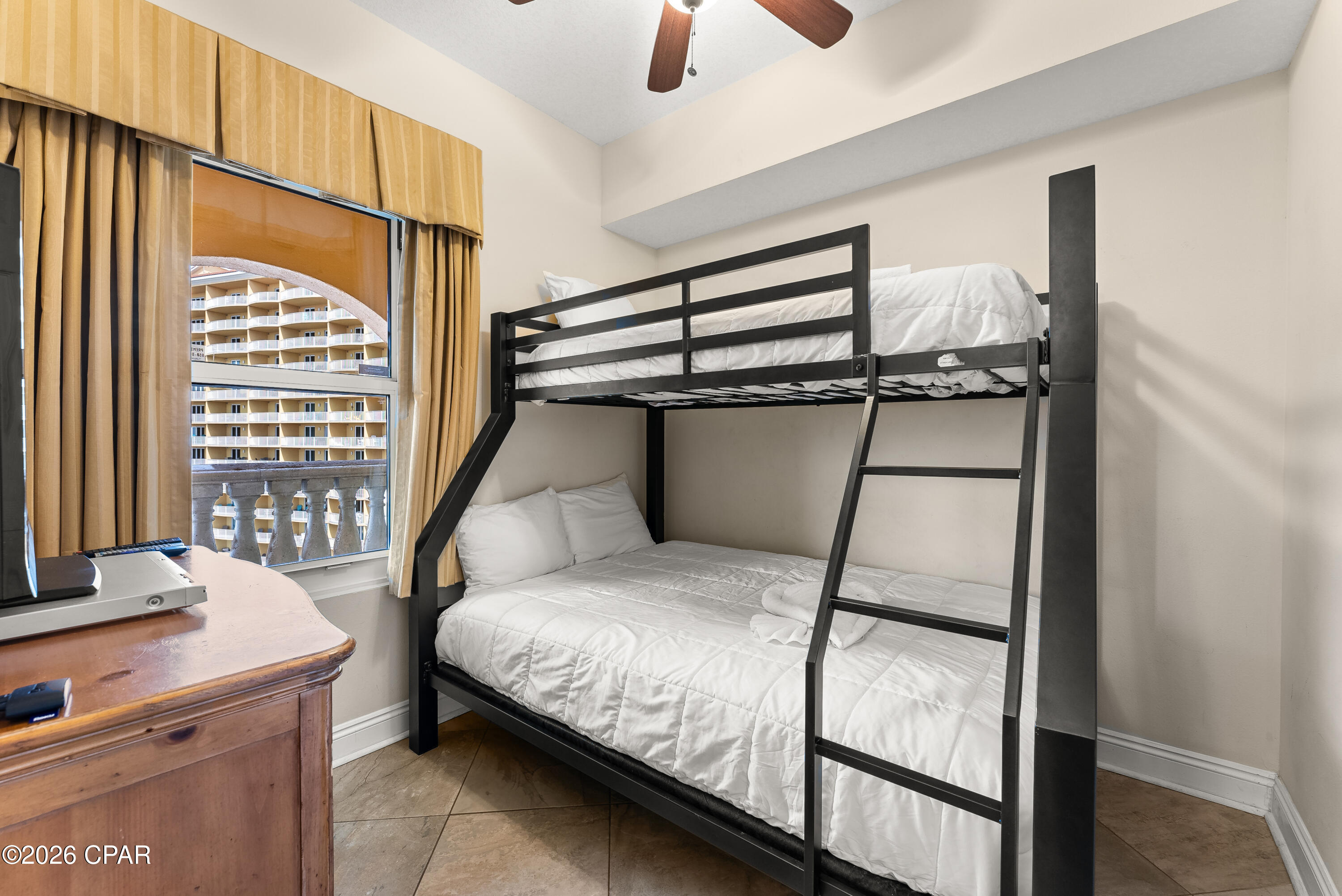 Calypso Towers II - Residential