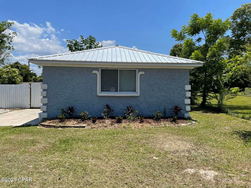Are you looking for a cute cozy home across the street from a school?  Than this is what you have been looking for!  This home has a new metal roof and huge covered porch!  This home has a lot to offer. Call today before it is gone!