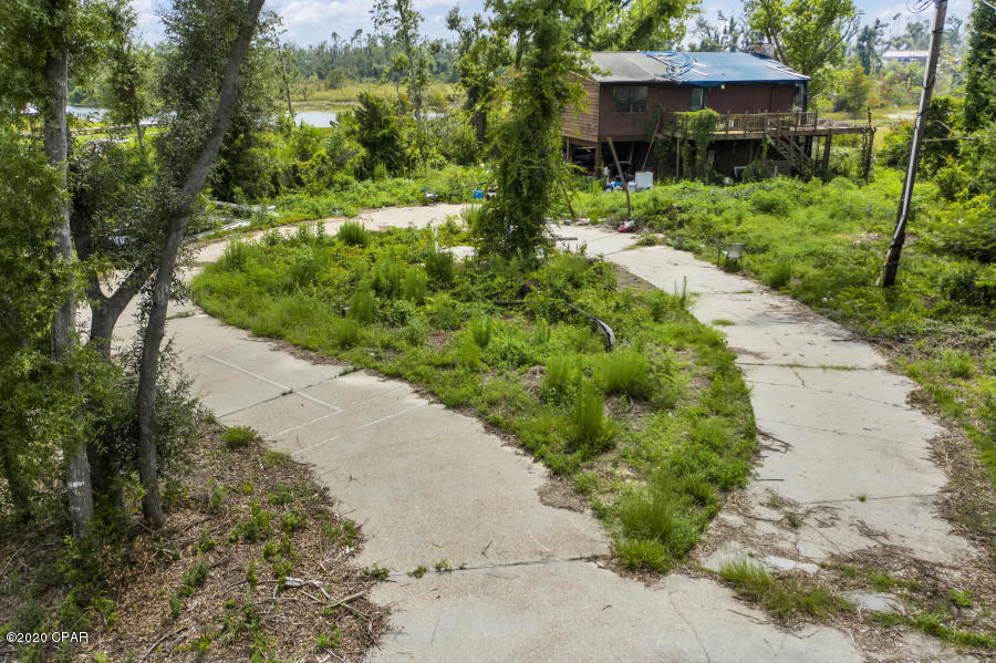 [No Recorded Subdiv] - Land