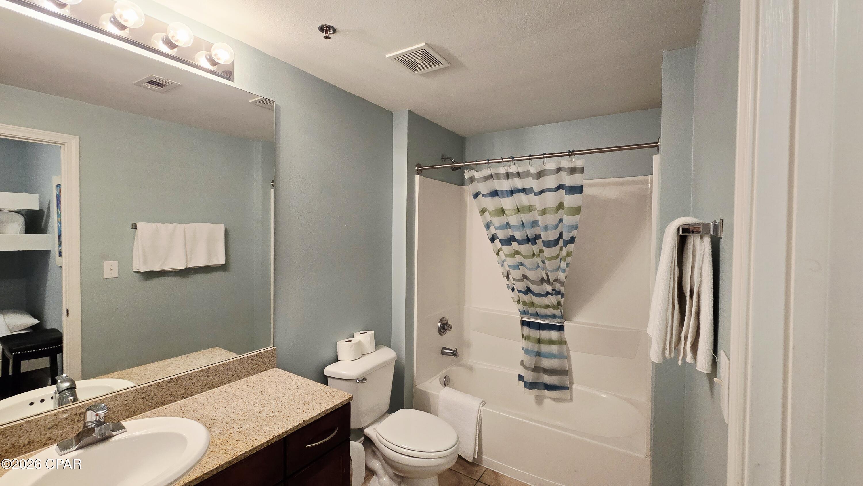 Laketown Wharf - Residential