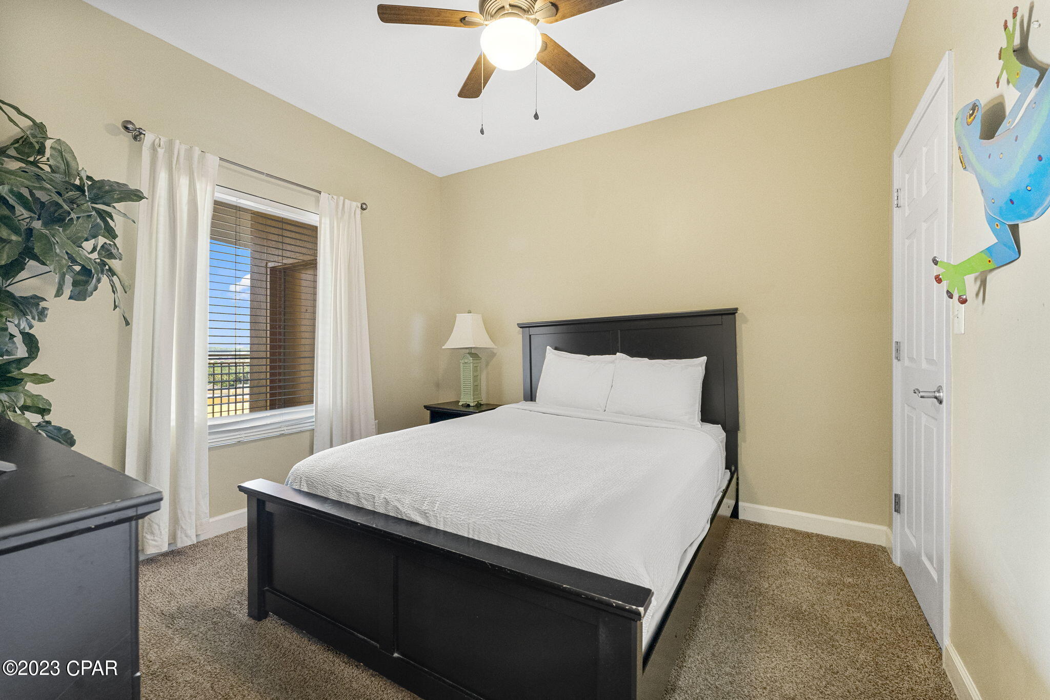 Splash Condo - Residential