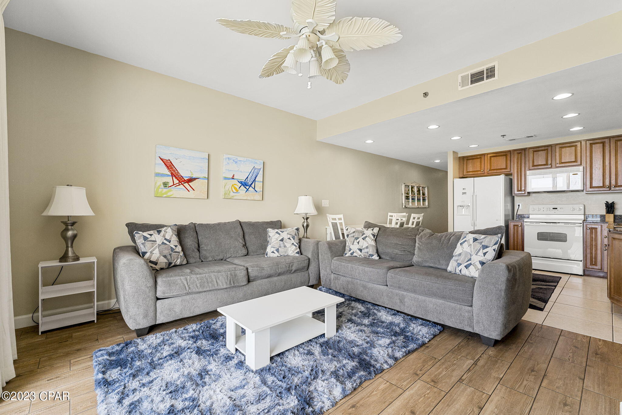 Splash Condo - Residential