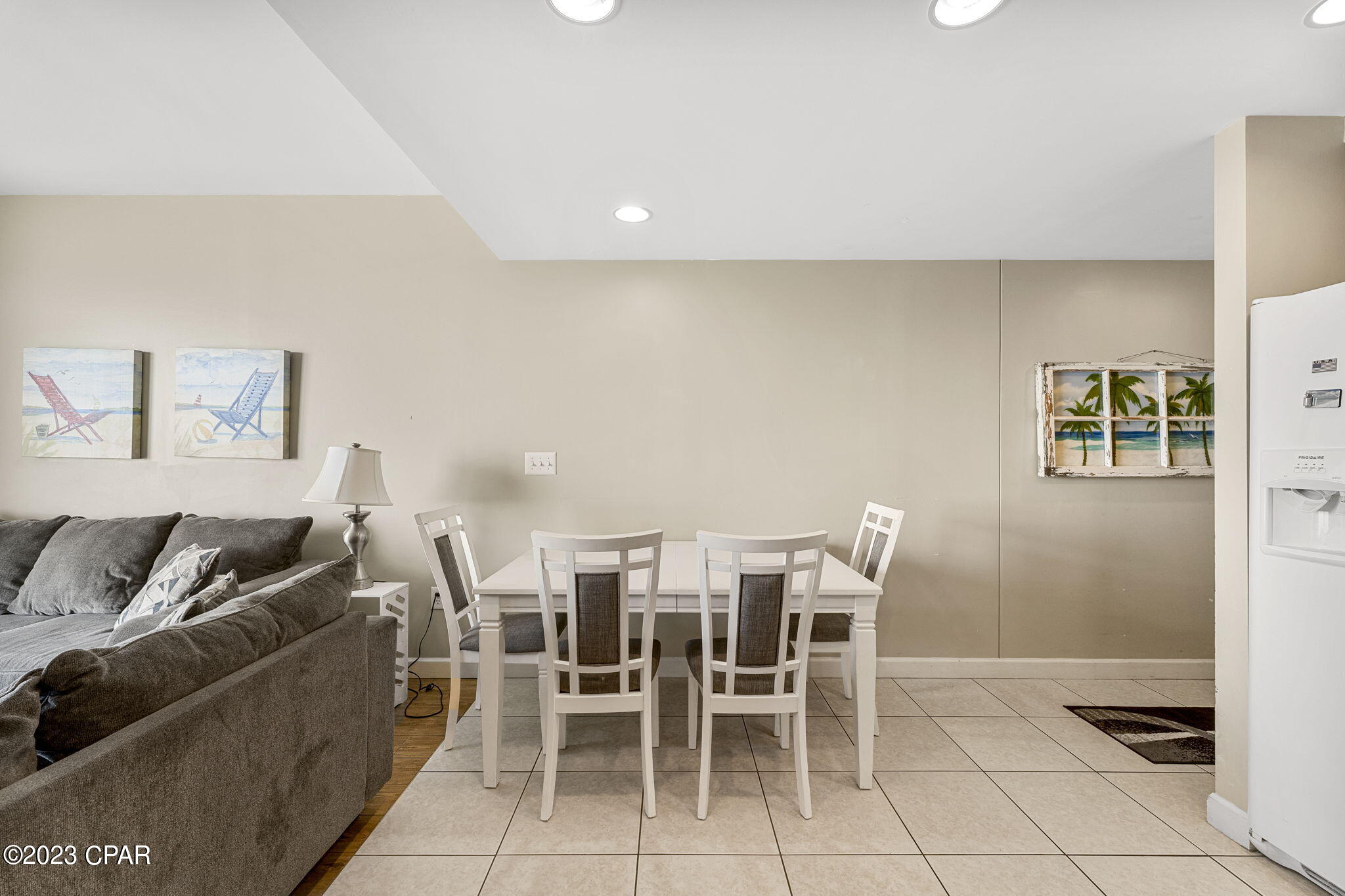 Splash Condo - Residential