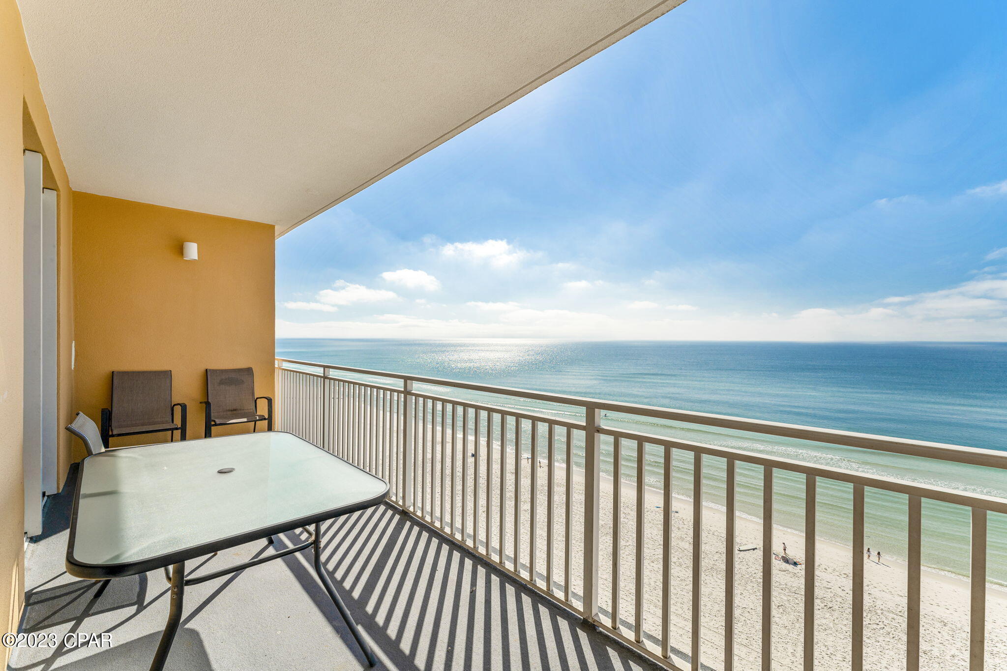 Splash Condo - Residential