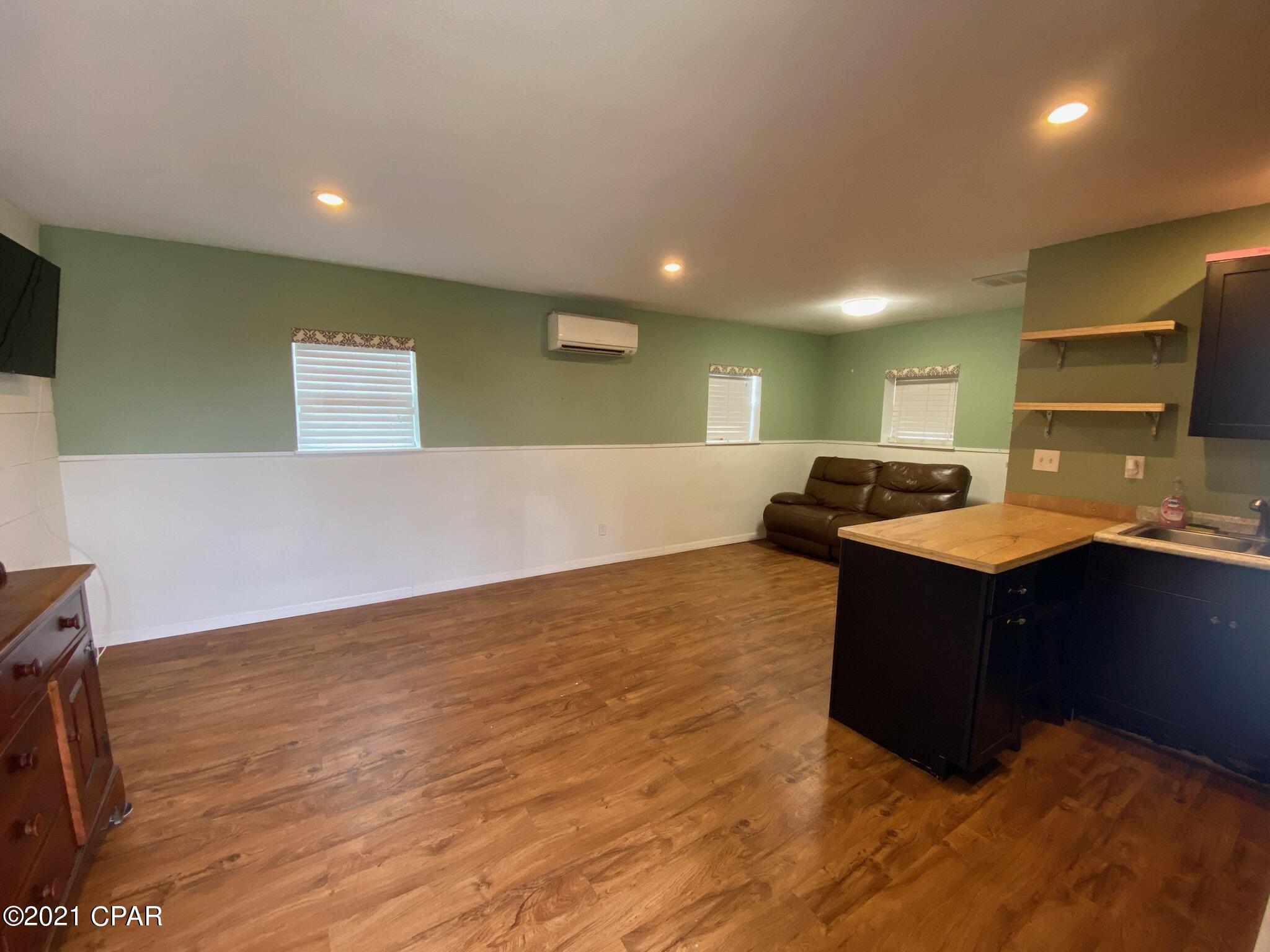 St And Bay Dev Co - Residential