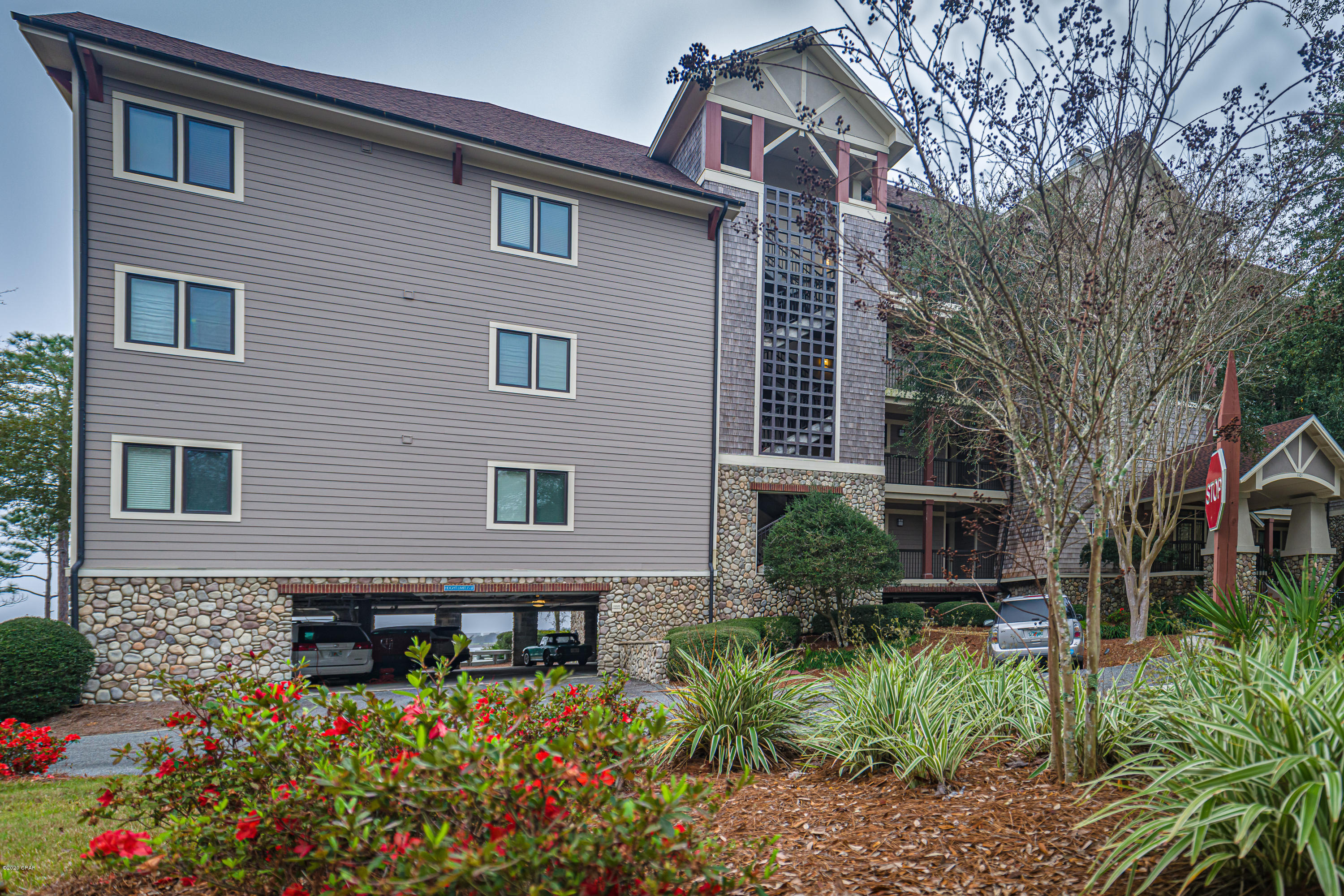 Lakeside Lodge At Prospect Pt - Residential