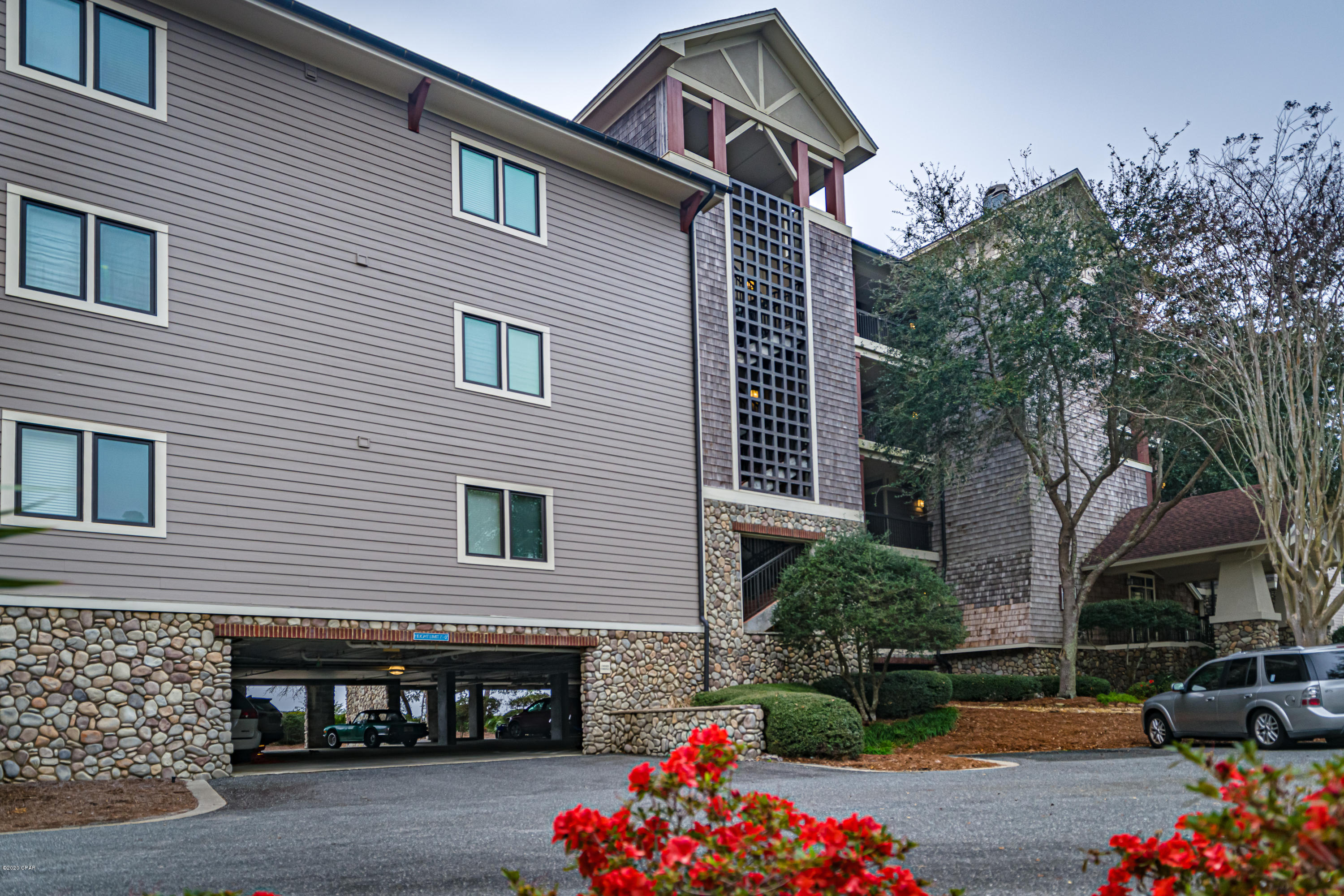 Lakeside Lodge At Prospect Pt - Residential