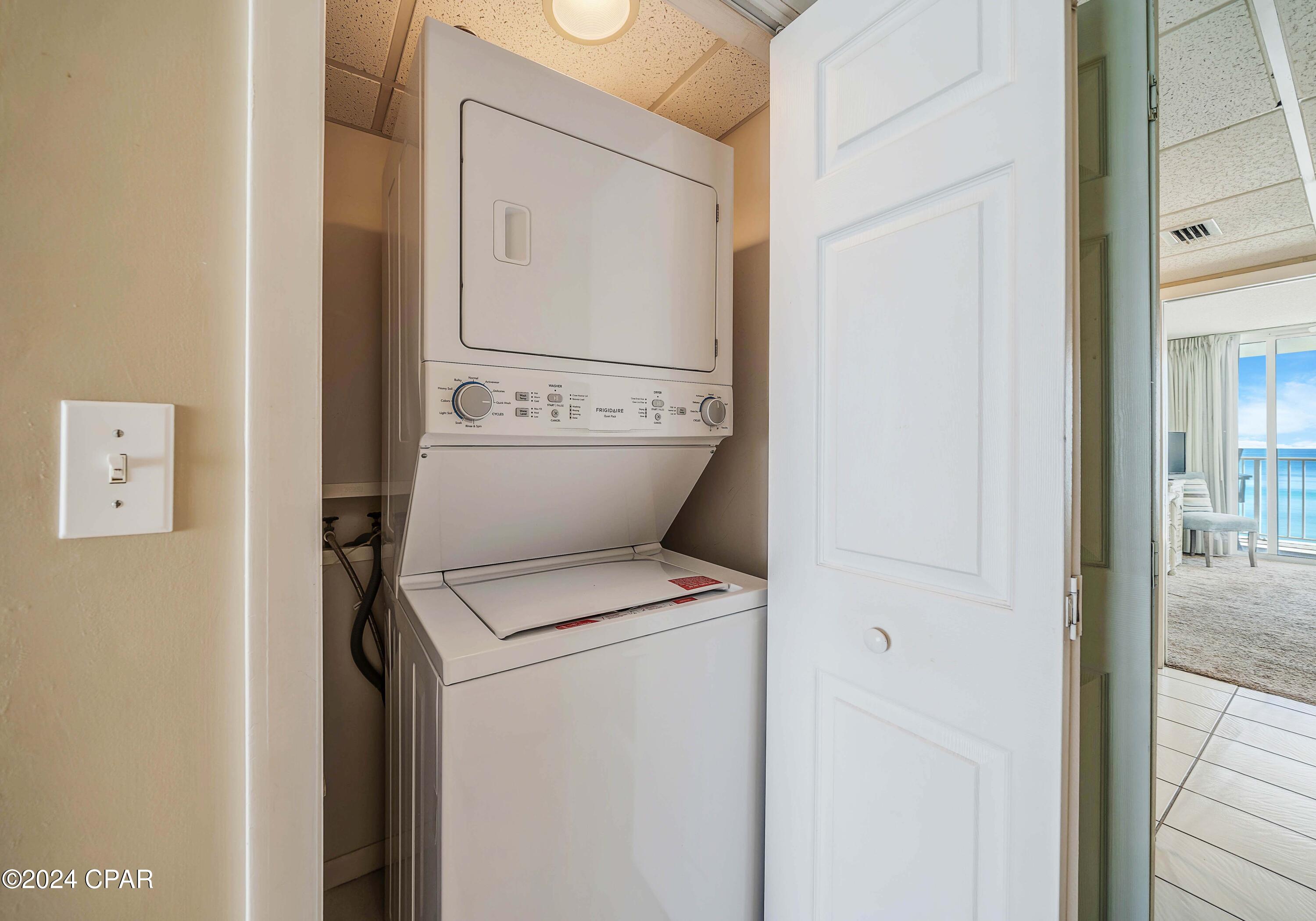 Long Beach Towers I - Residential