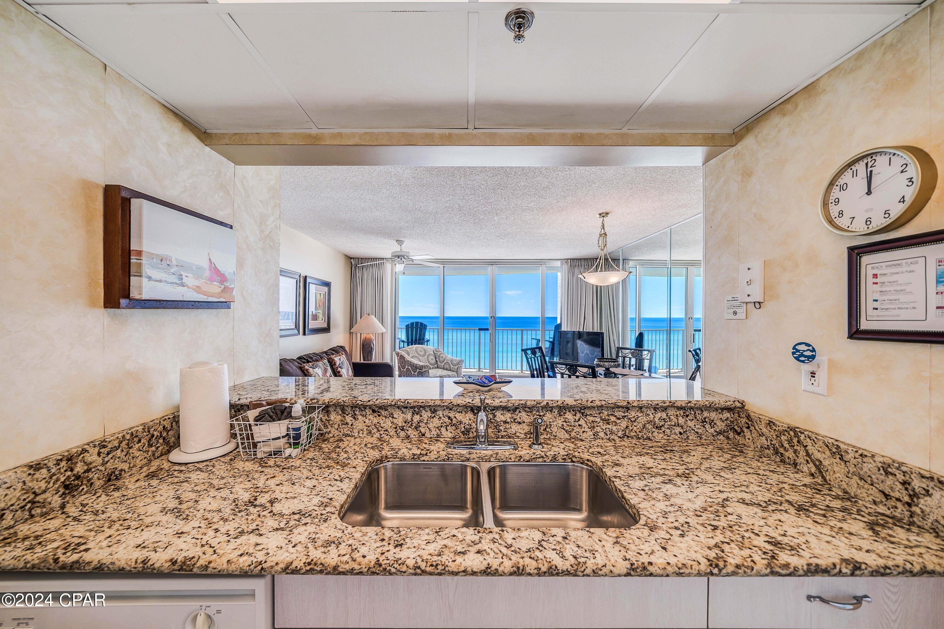 Long Beach Towers I - Residential