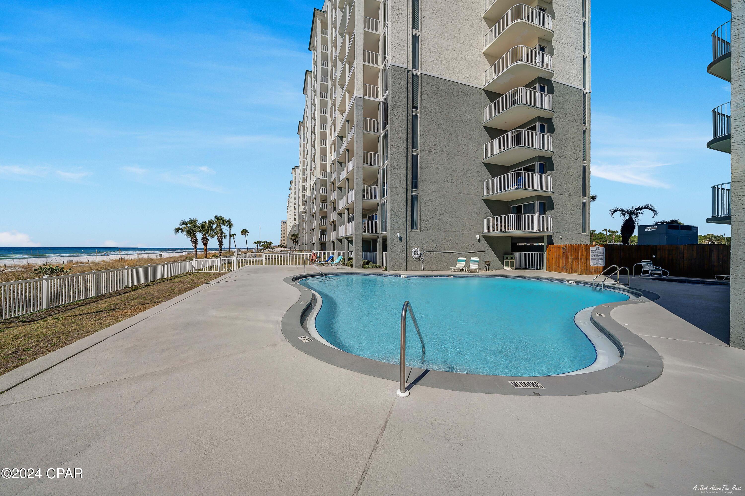 Long Beach Towers I - Residential