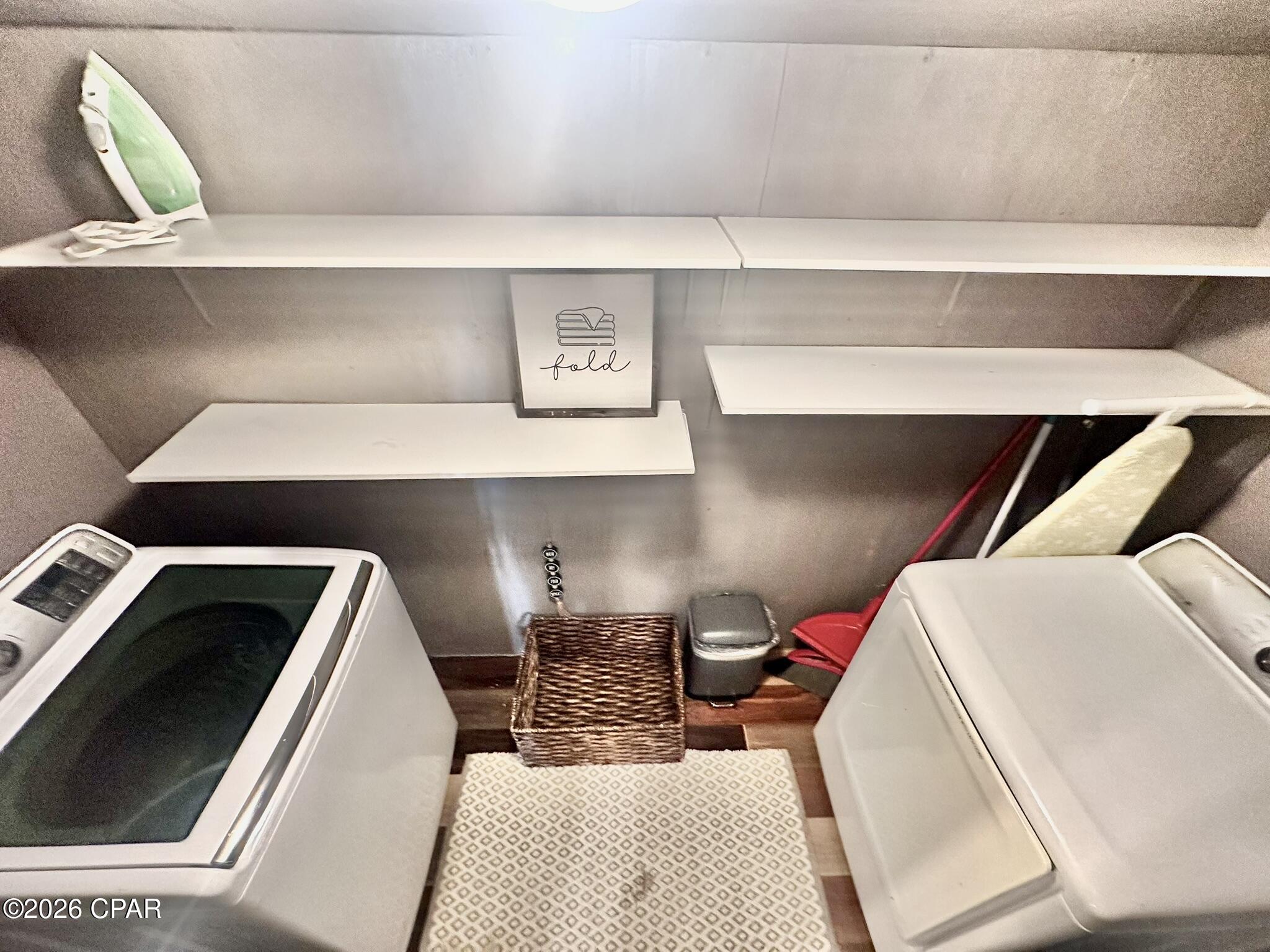 Laguna Beach Estates 6th Add - Residential