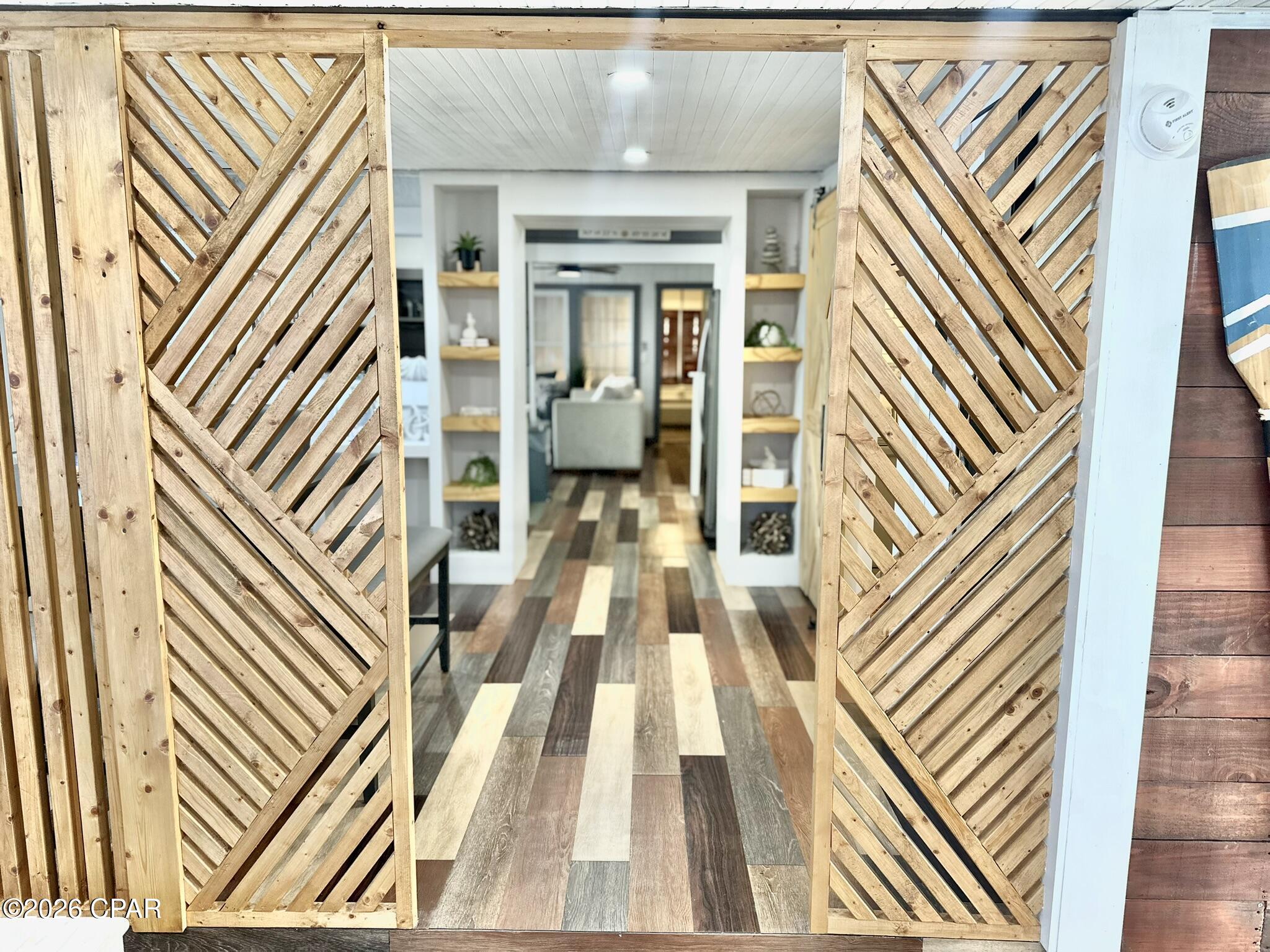 Laguna Beach Estates 6th Add - Residential