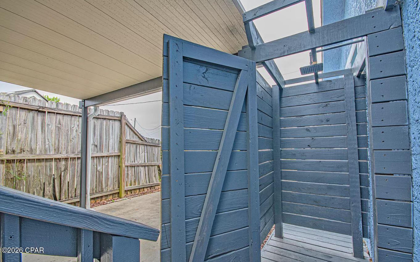 Laguna Beach Estates 6th Add - Residential