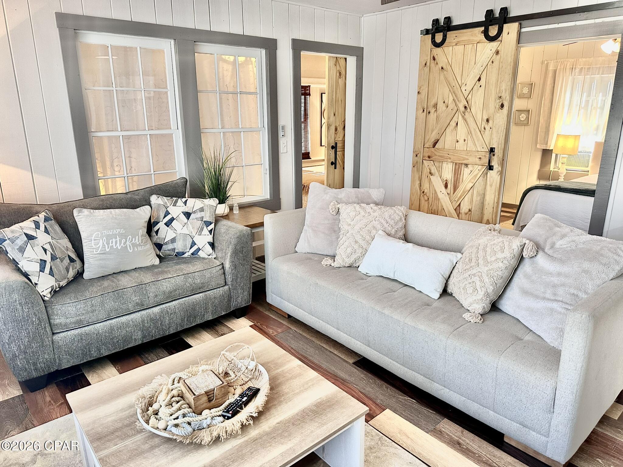 Laguna Beach Estates 6th Add - Residential