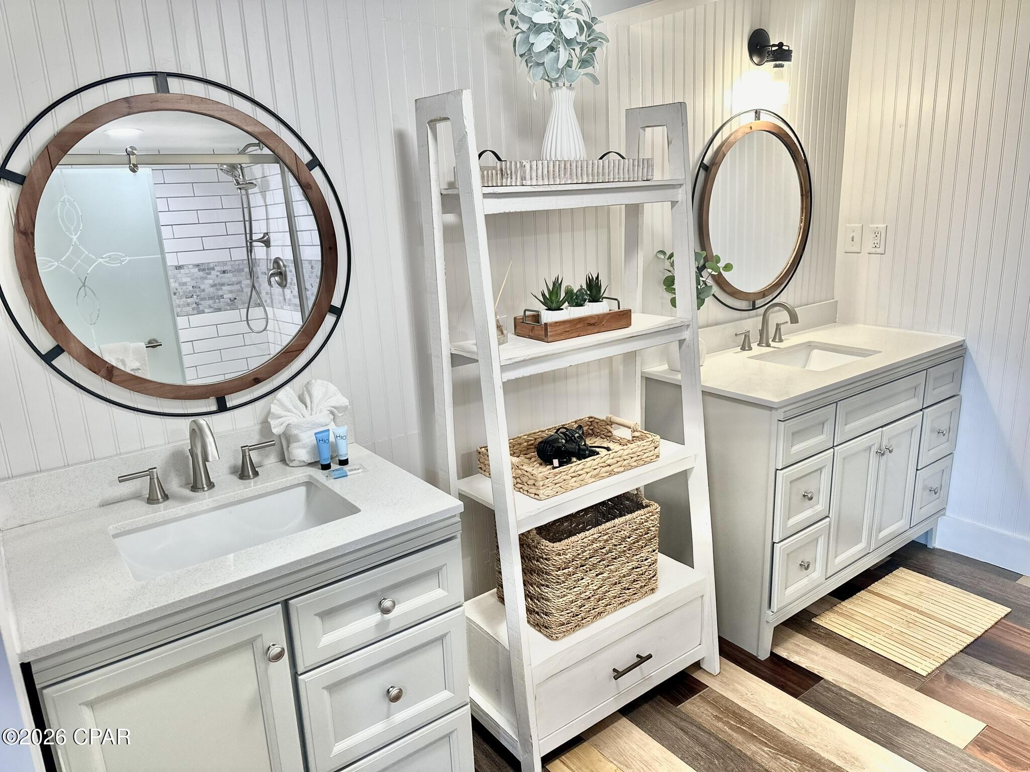 Laguna Beach Estates 6th Add - Residential