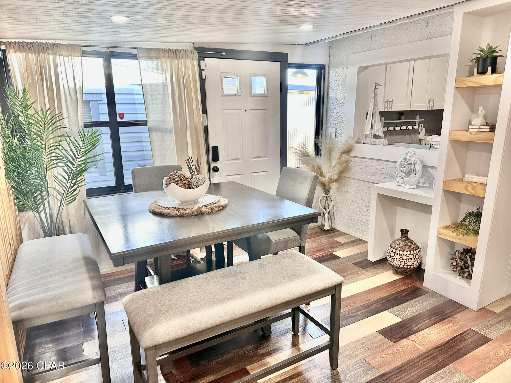 Laguna Beach Estates 6th Add - Residential