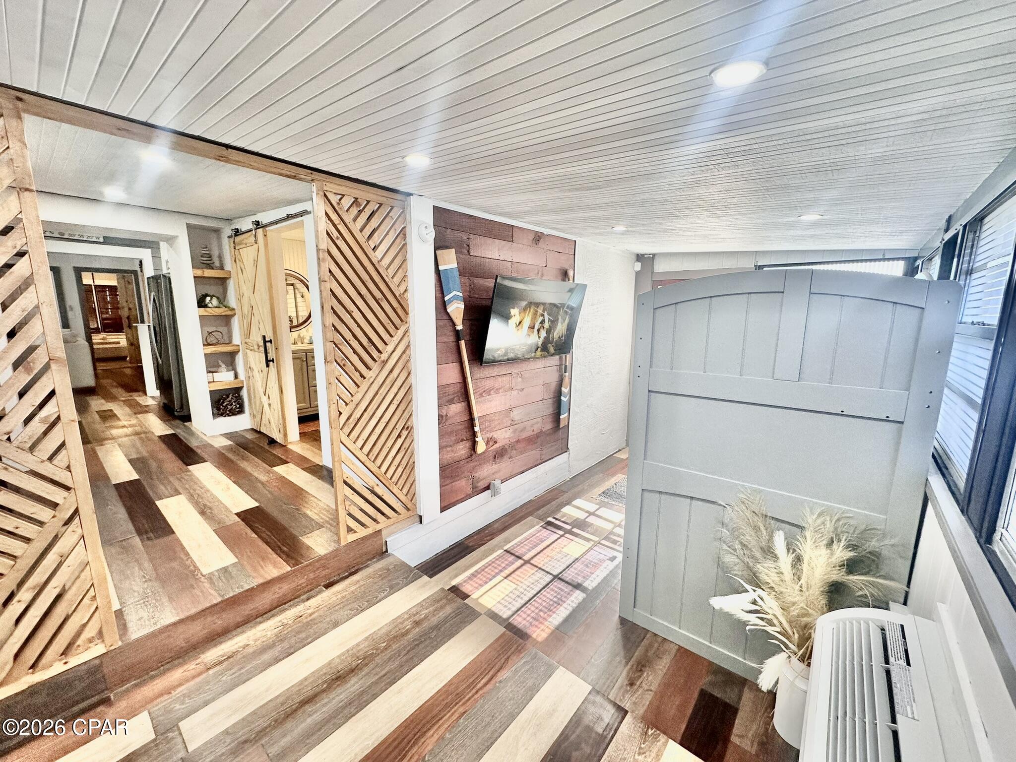 Laguna Beach Estates 6th Add - Residential