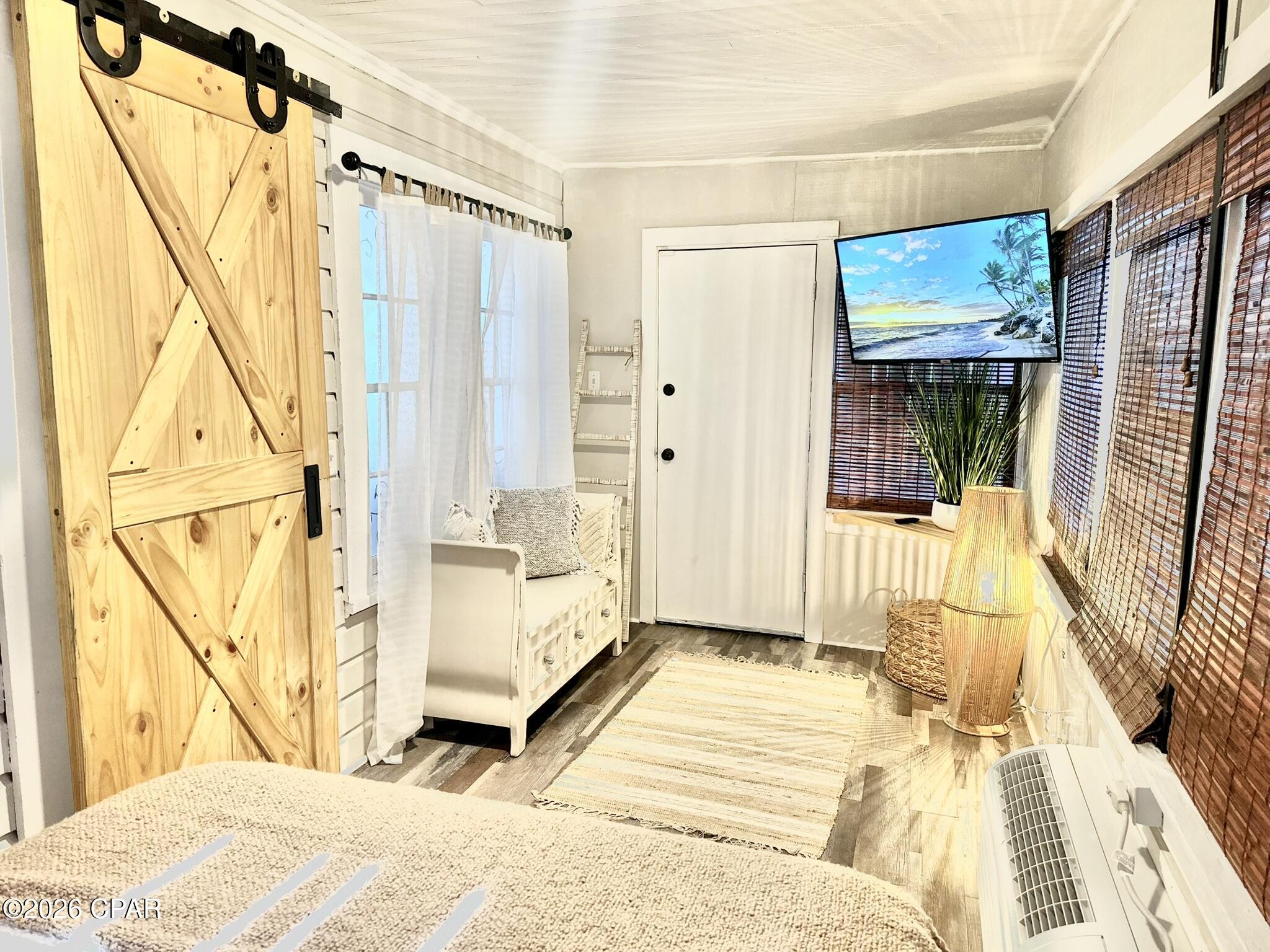 Laguna Beach Estates 6th Add - Residential