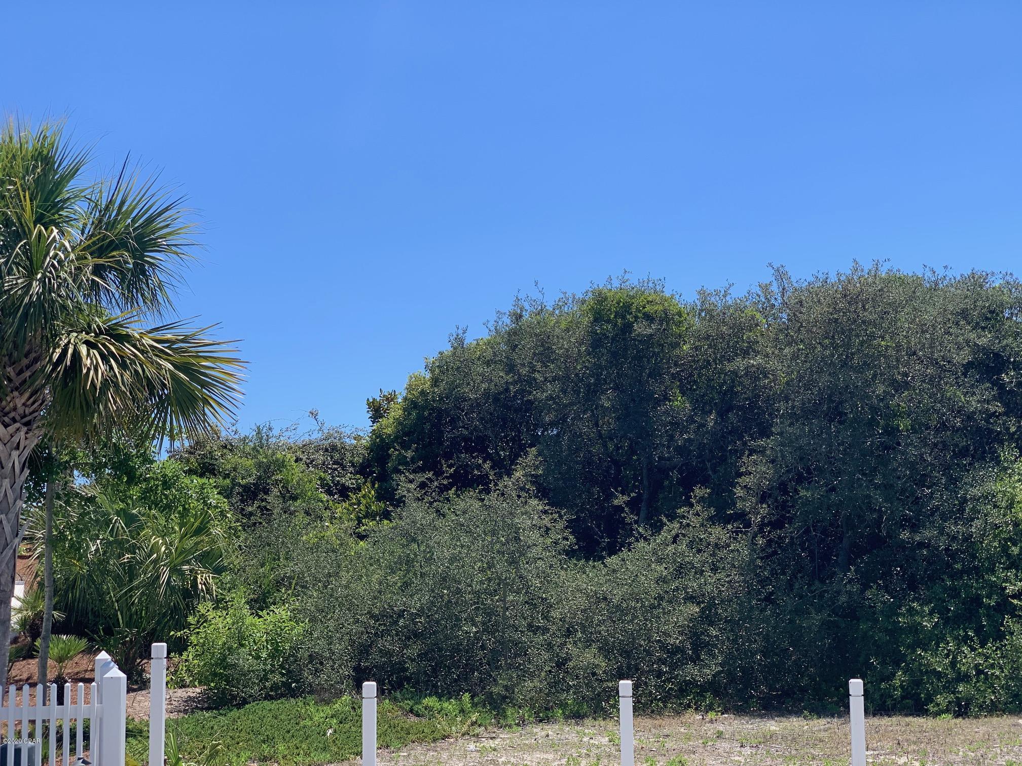 Carillon Beach - Land