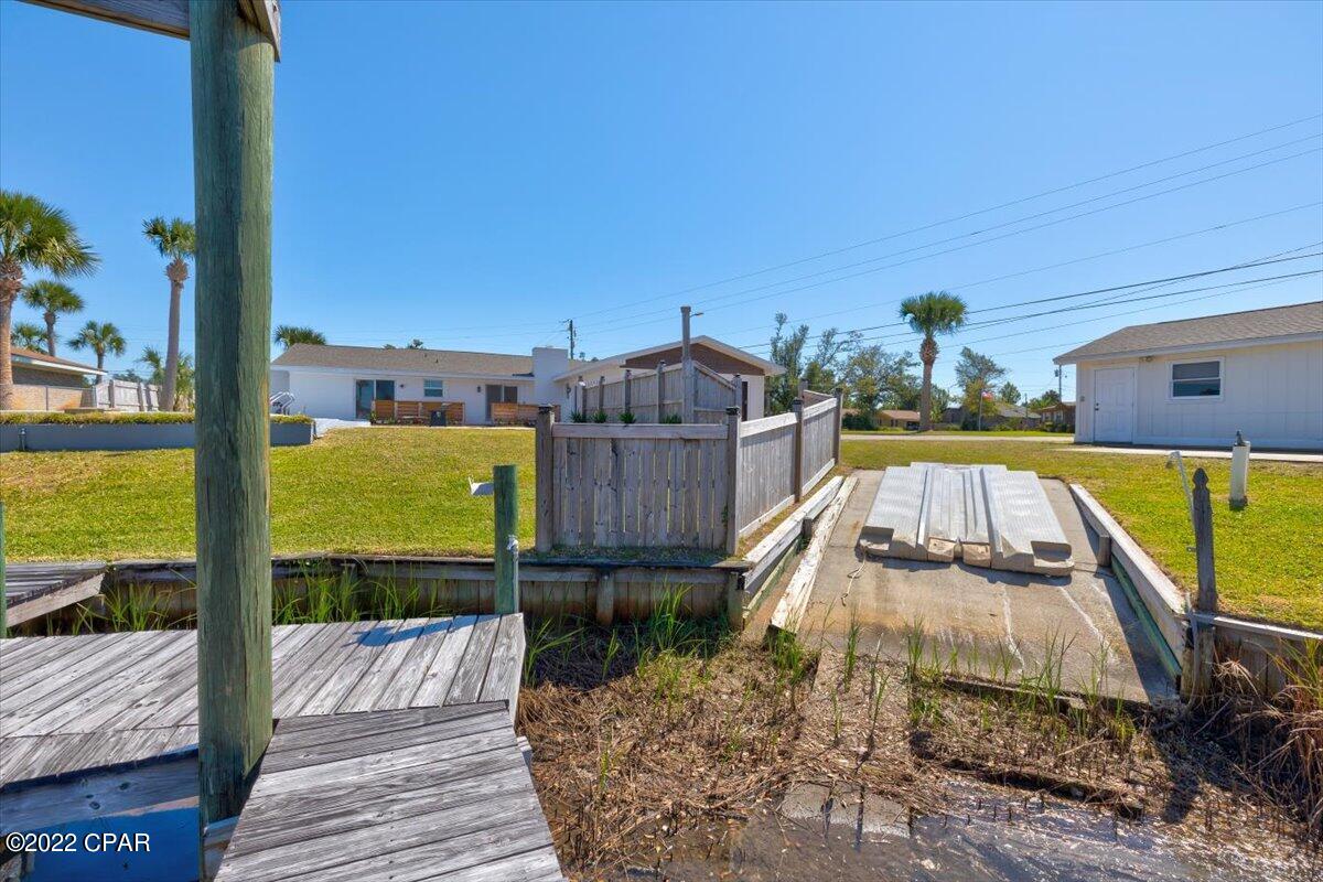 Baywood Shores Est Unit 2 - Residential