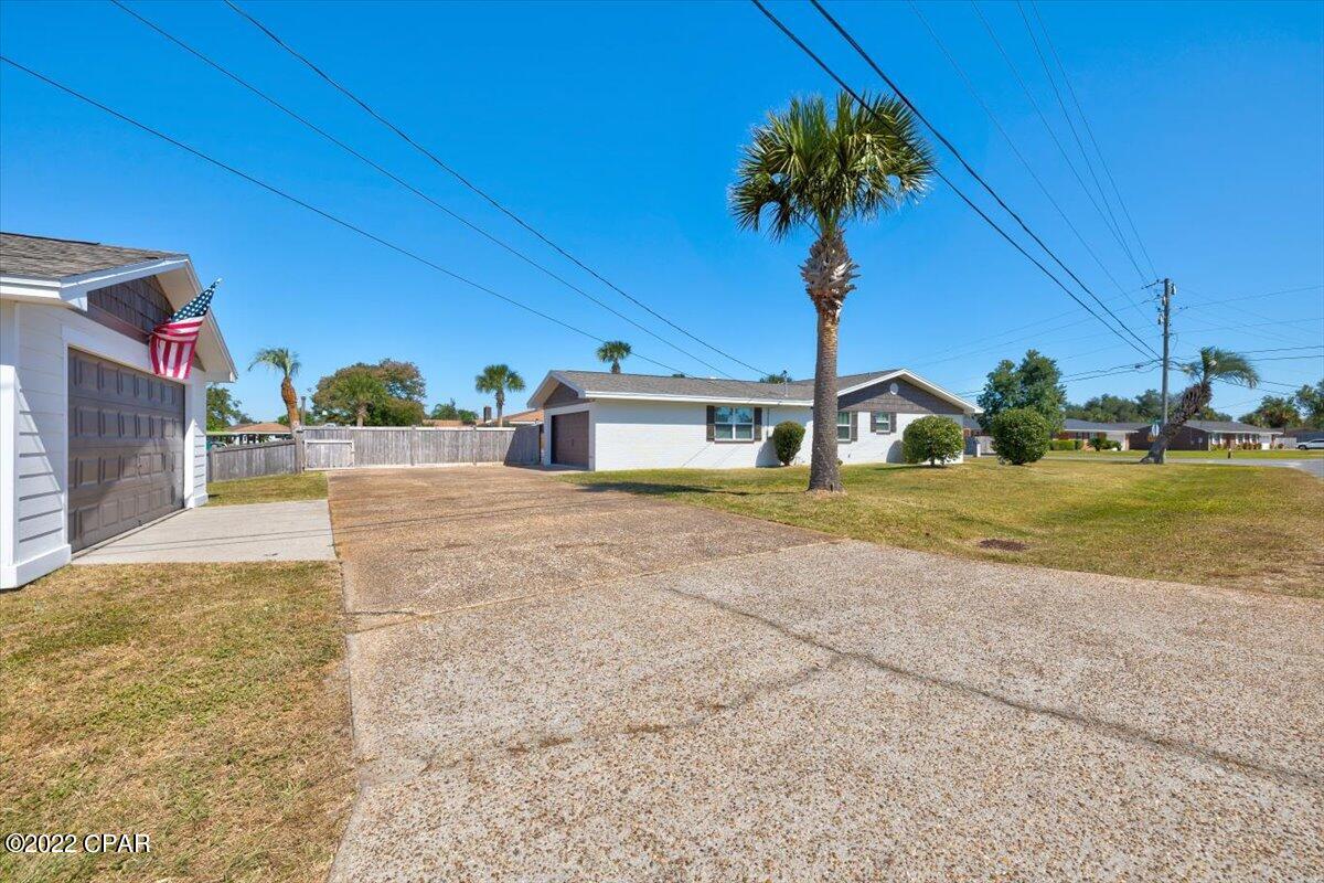 Baywood Shores Est Unit 2 - Residential