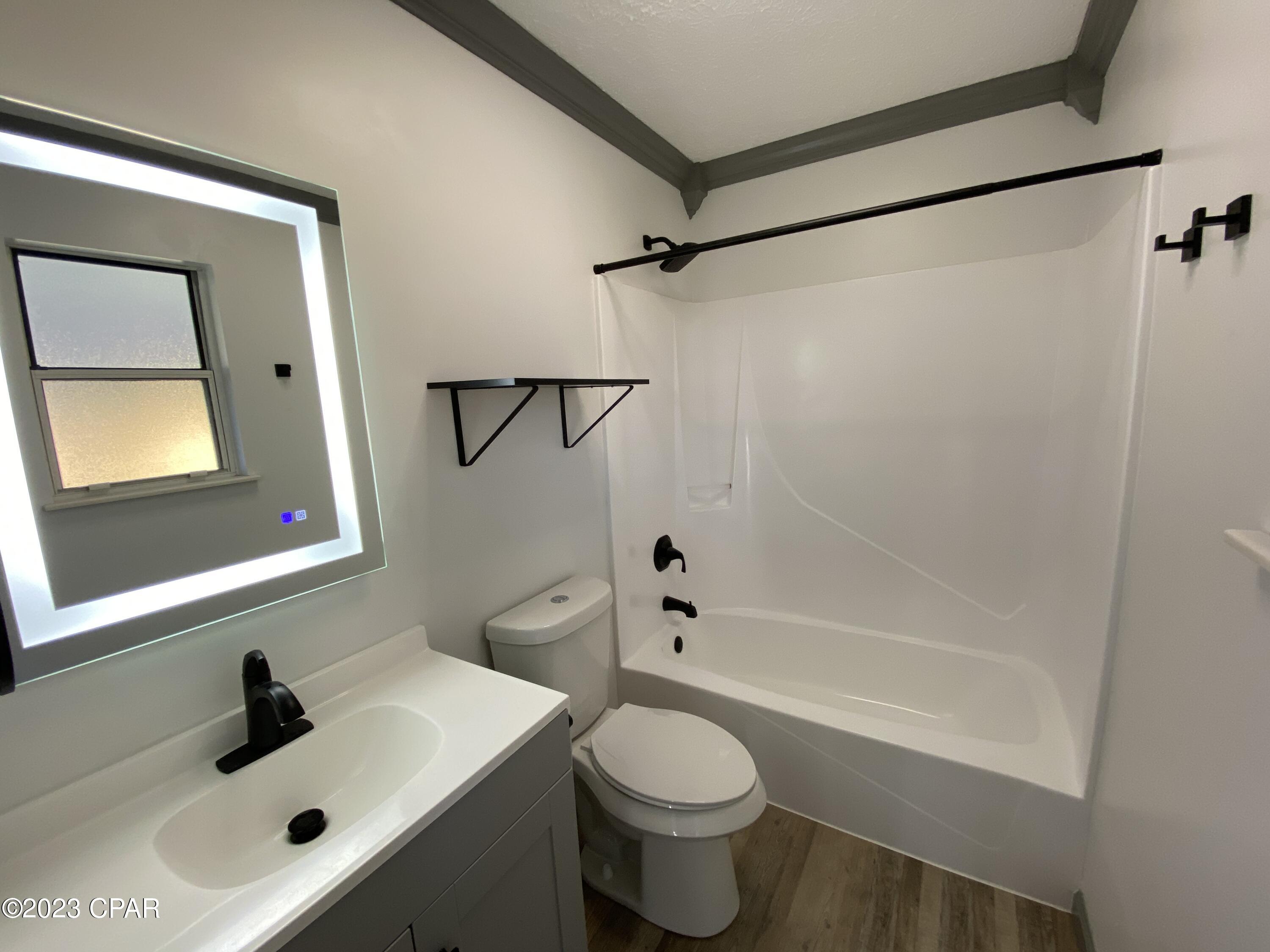 Venetian Villa 2nd Add Replat - Residential Lease
