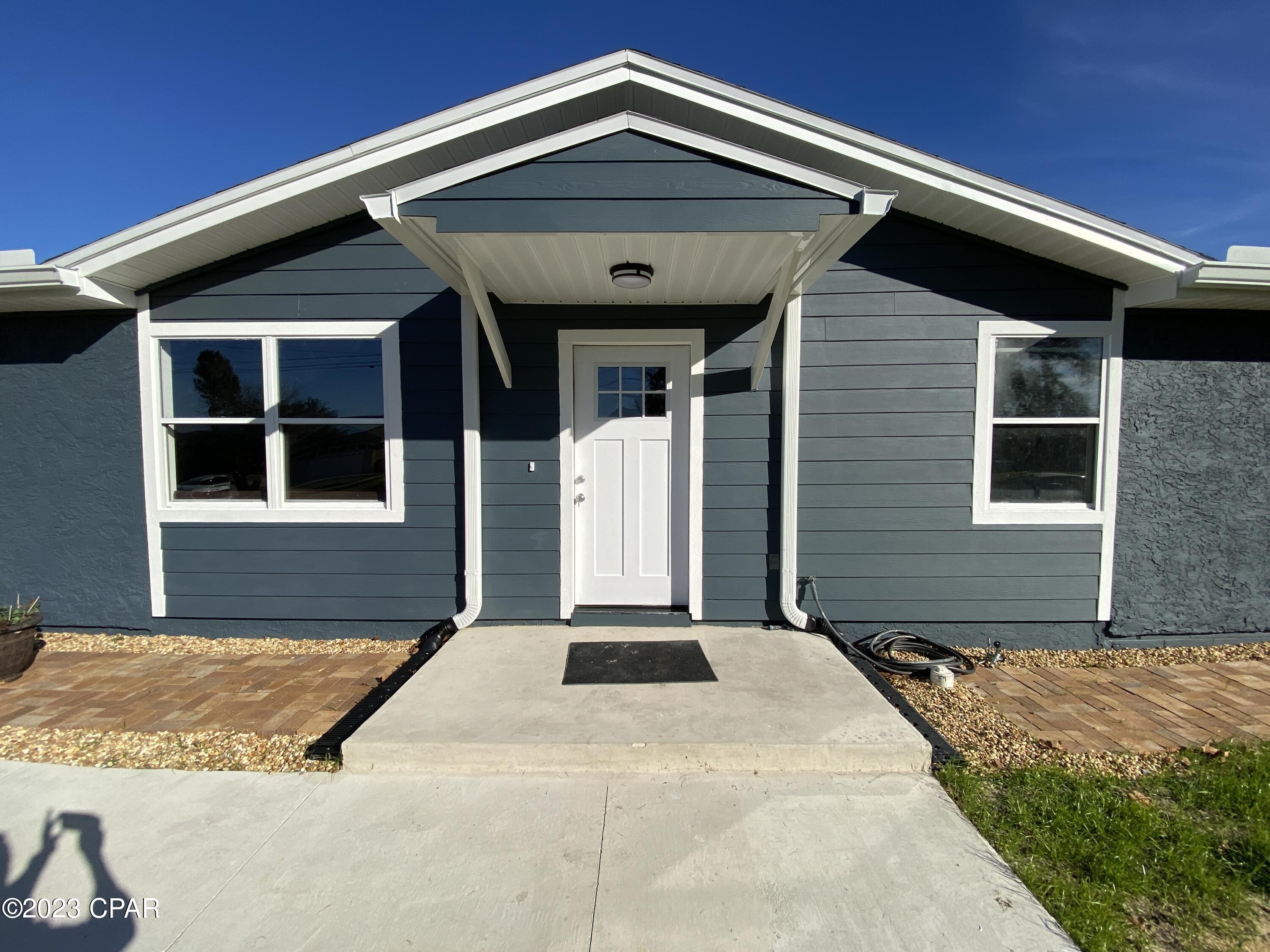 Venetian Villa 2nd Add Replat - Residential Lease