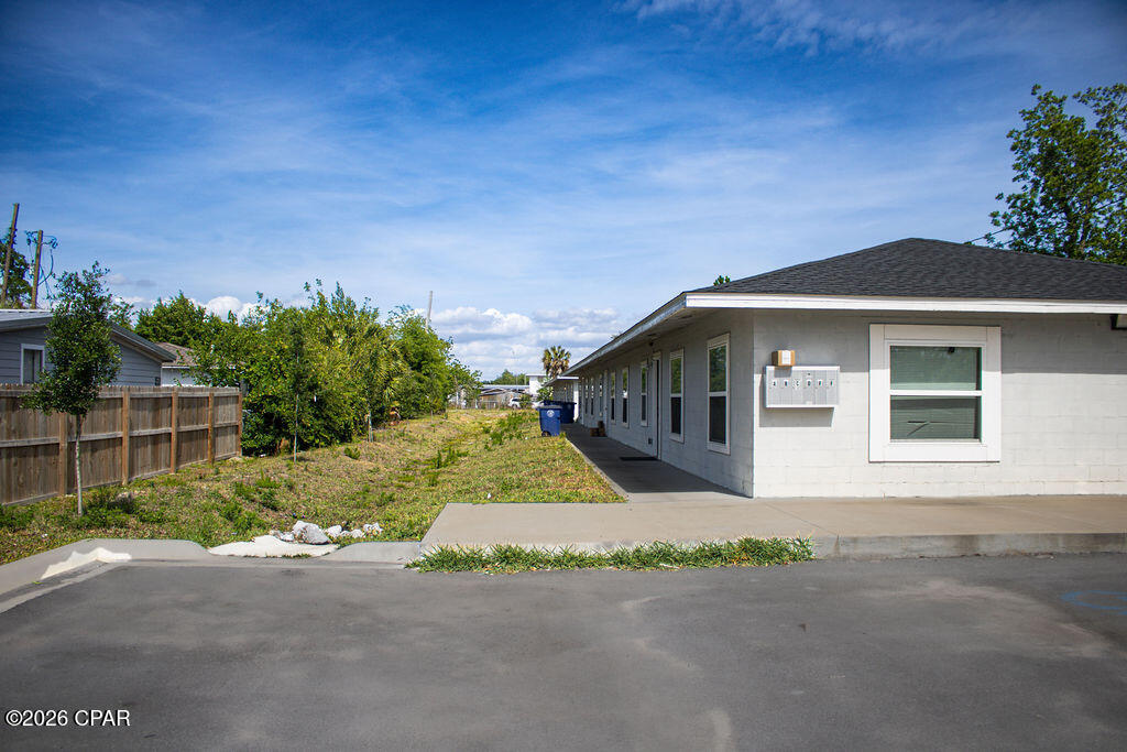 [No Recorded Subdiv] - Residential