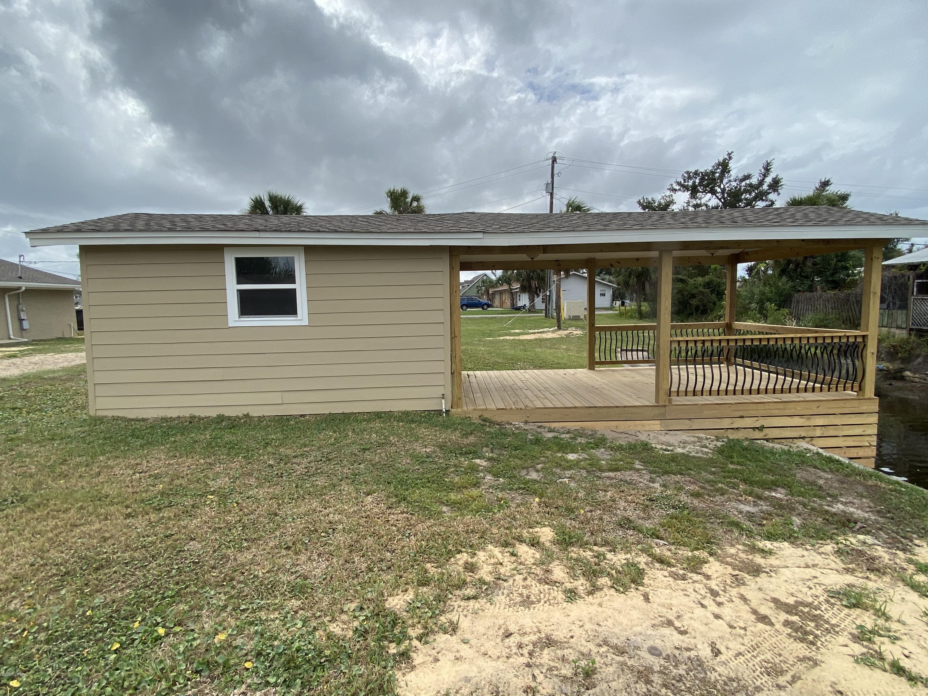 Baywood Shores Est Unit 1 - Residential