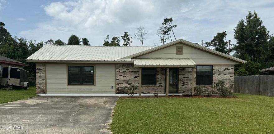 Welcome to your new home! This beautifully maintained 3-bedroom, 2-bath residence is perfect for those seeking extra living space and a truly spectacular kitchen designed for anyone who loves to cook and entertain. Remodeled in 2019, located just minutes from shopping, restaurants, and everyday conveniences.  You'll enjoy both comfort and convenience in this move-in ready gem.