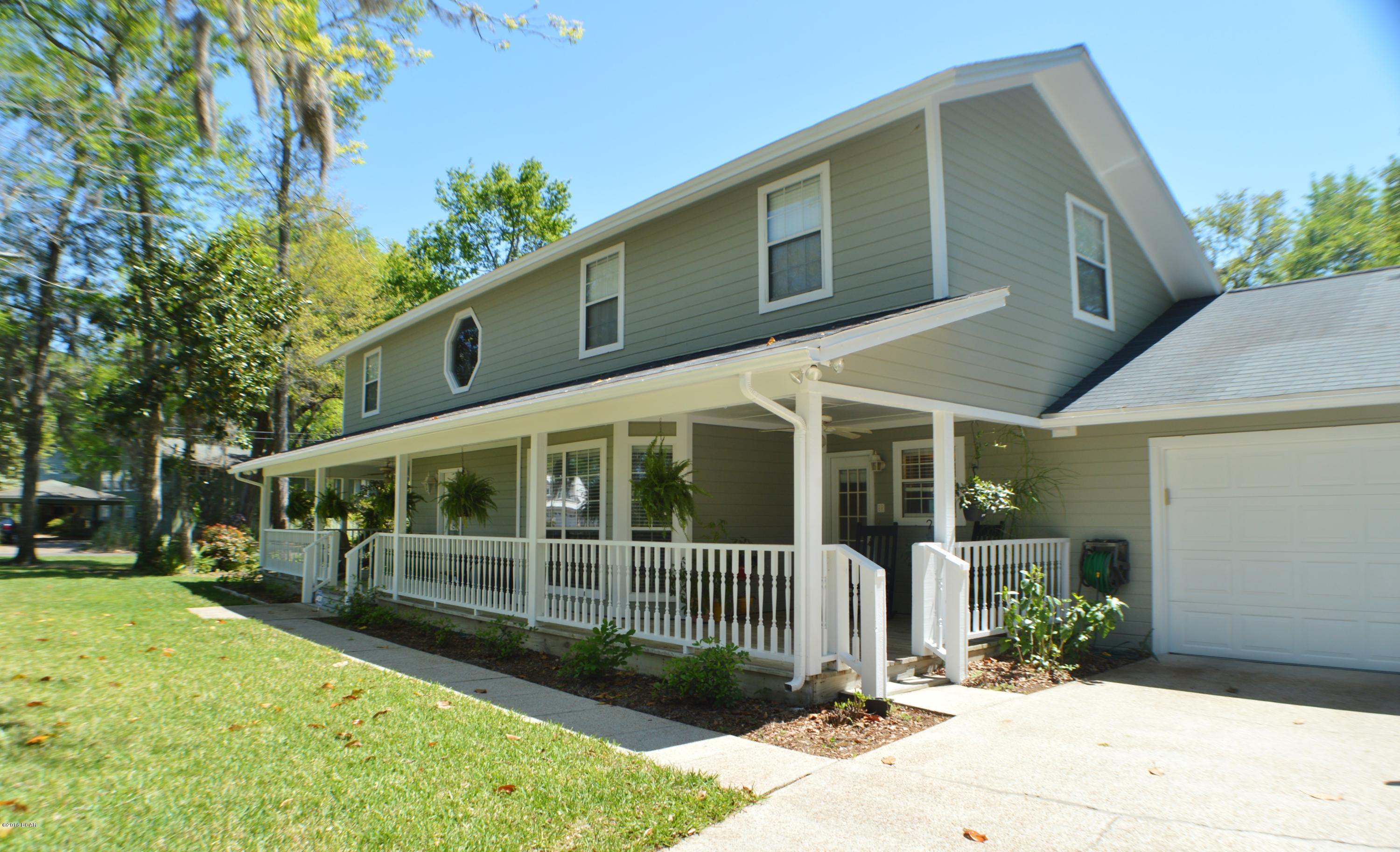 Bay Park Manor - Residential