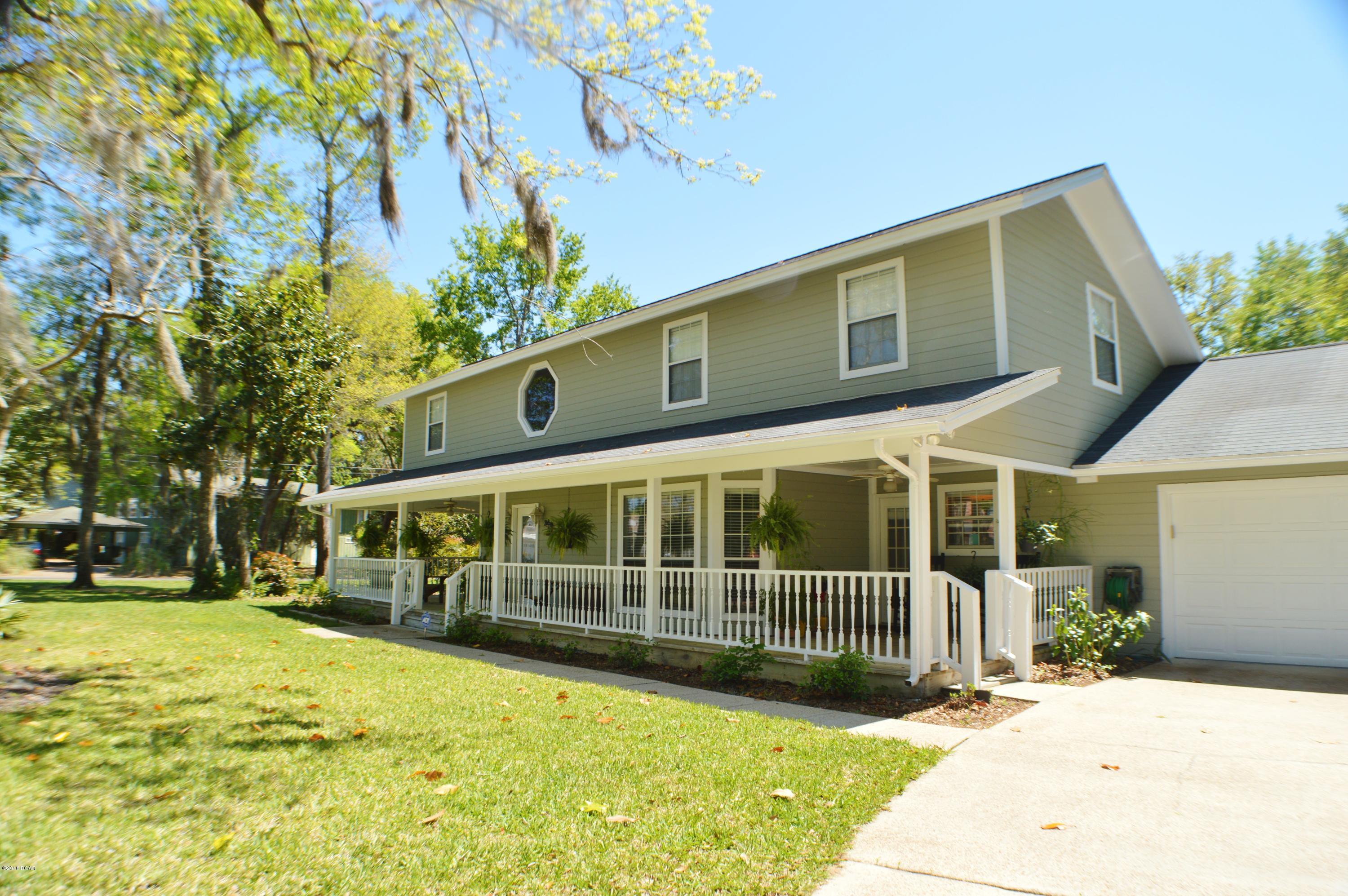 Bay Park Manor - Residential