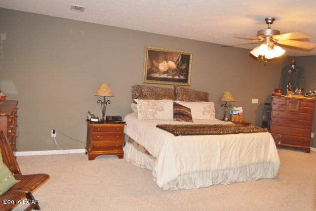 Bay Park Manor - Residential