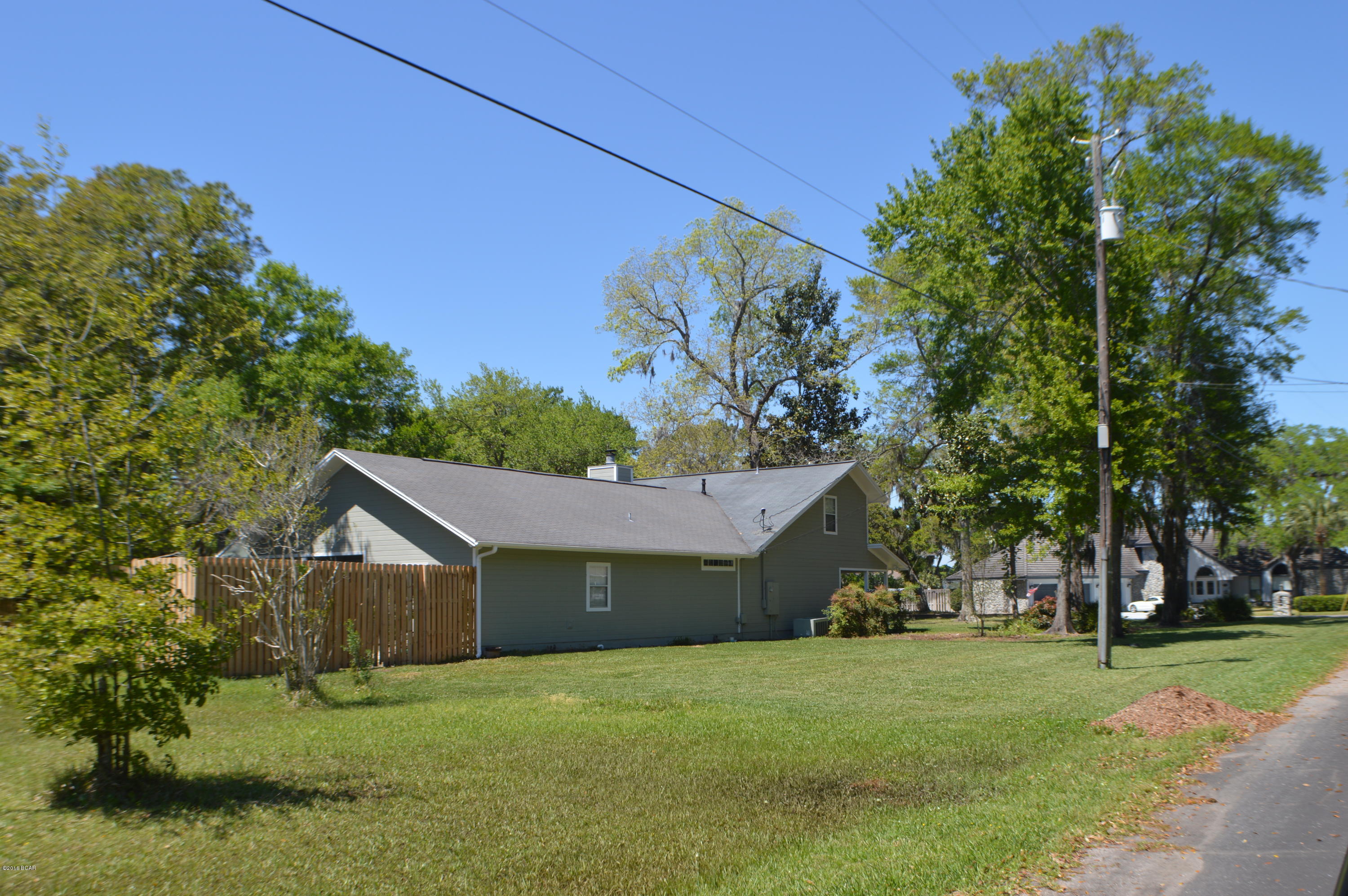 Bay Park Manor - Residential