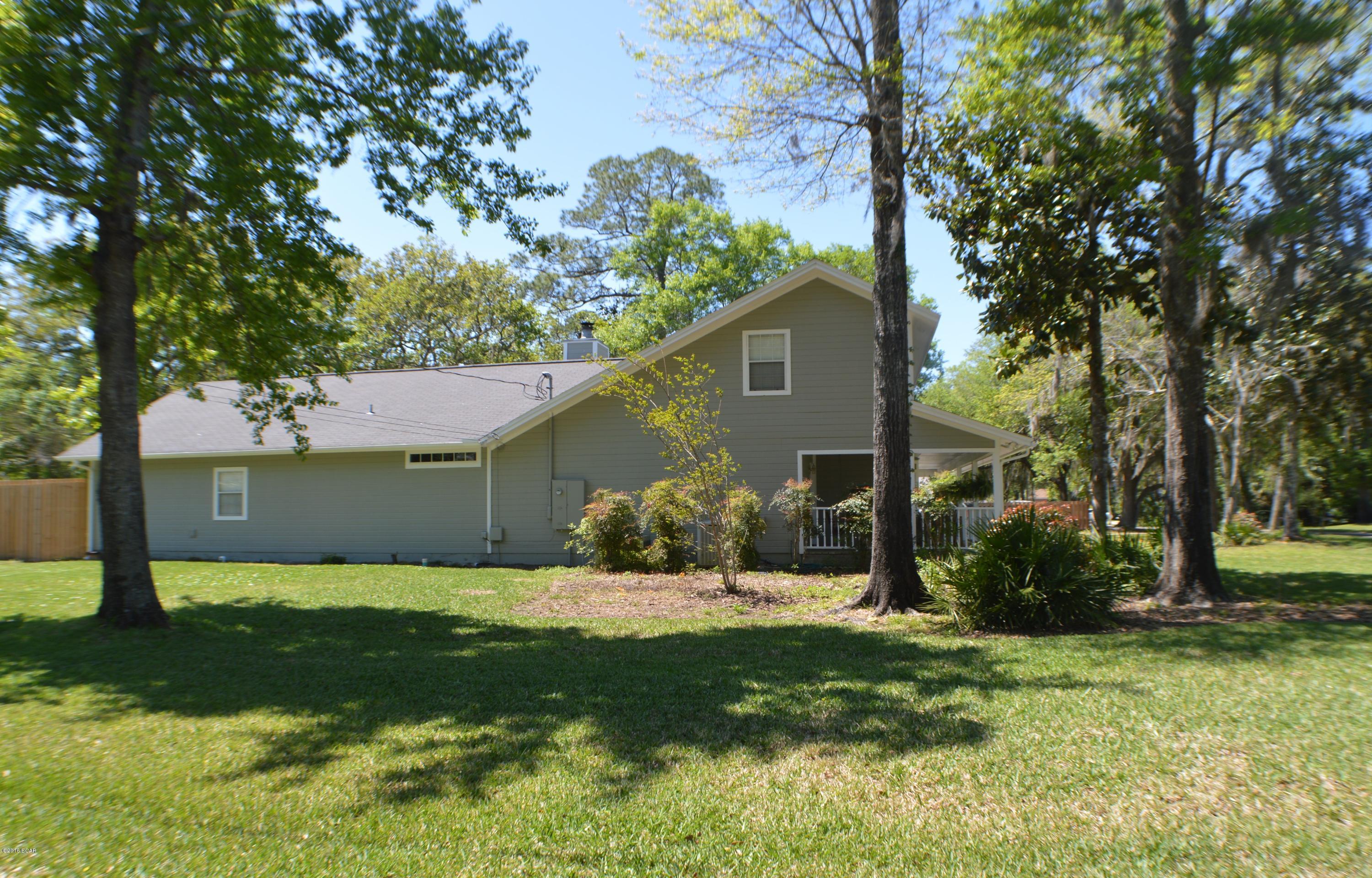 Bay Park Manor - Residential