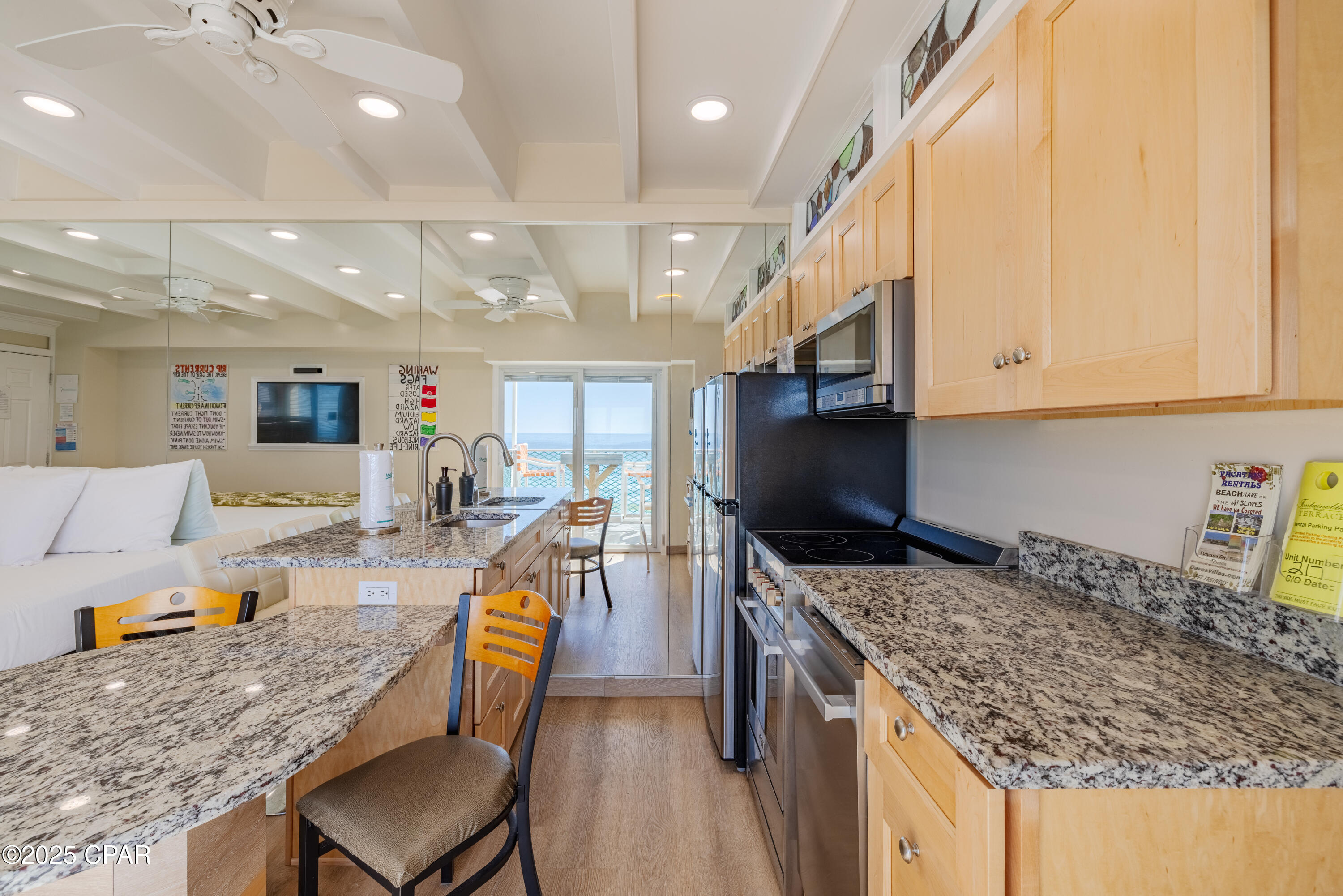 Fontainebleau Terrace - Residential