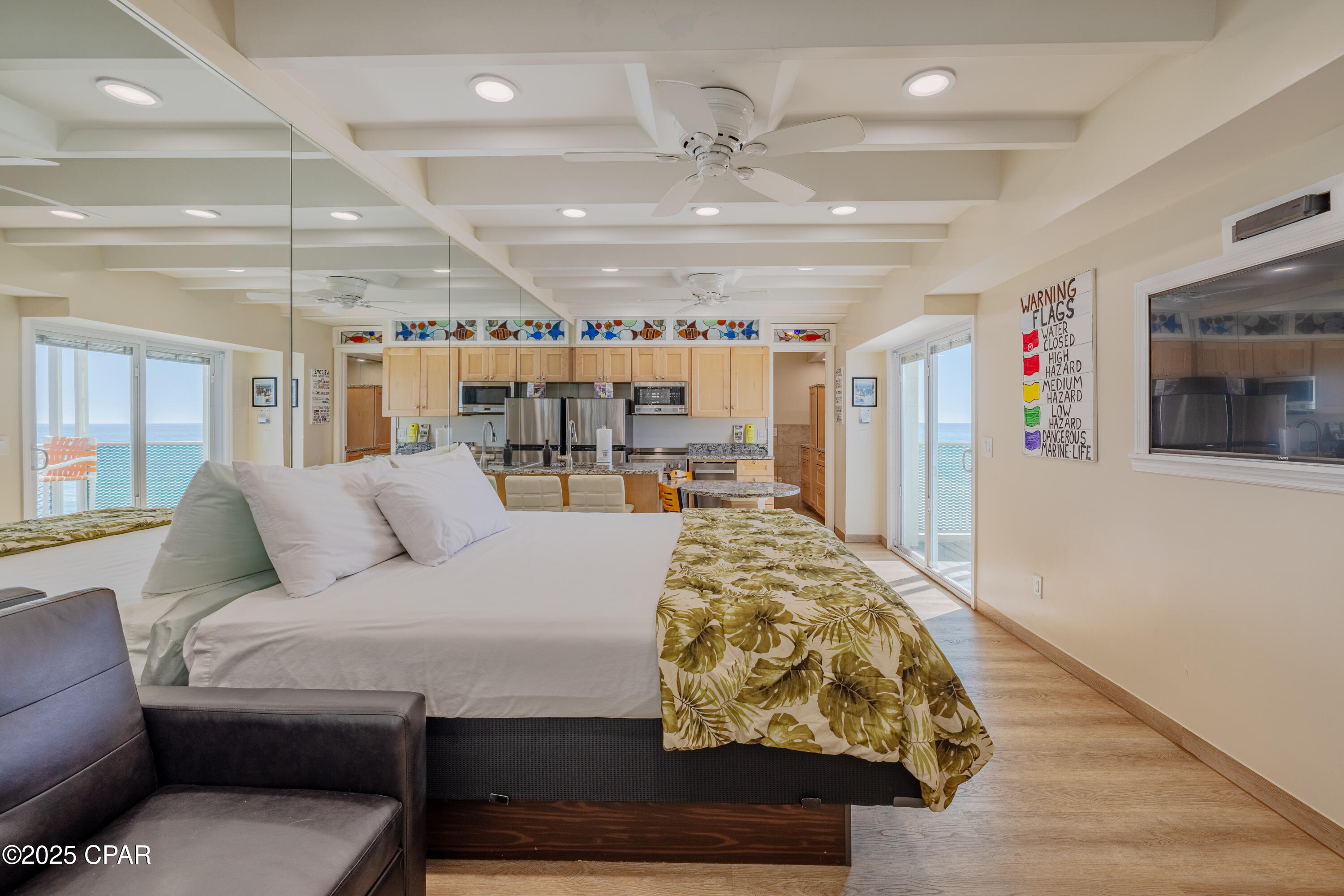 Fontainebleau Terrace - Residential