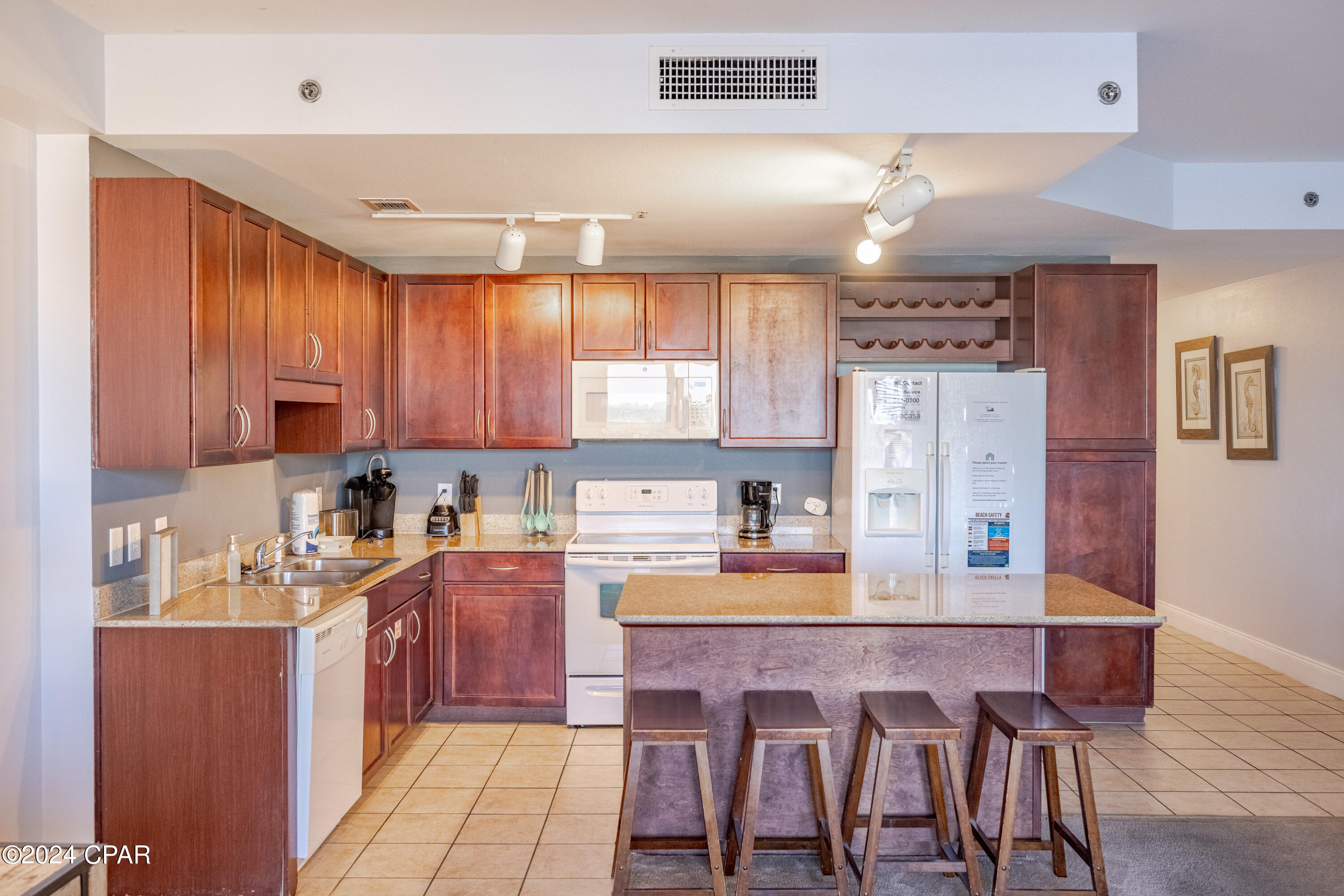 Laketown Wharf - Residential