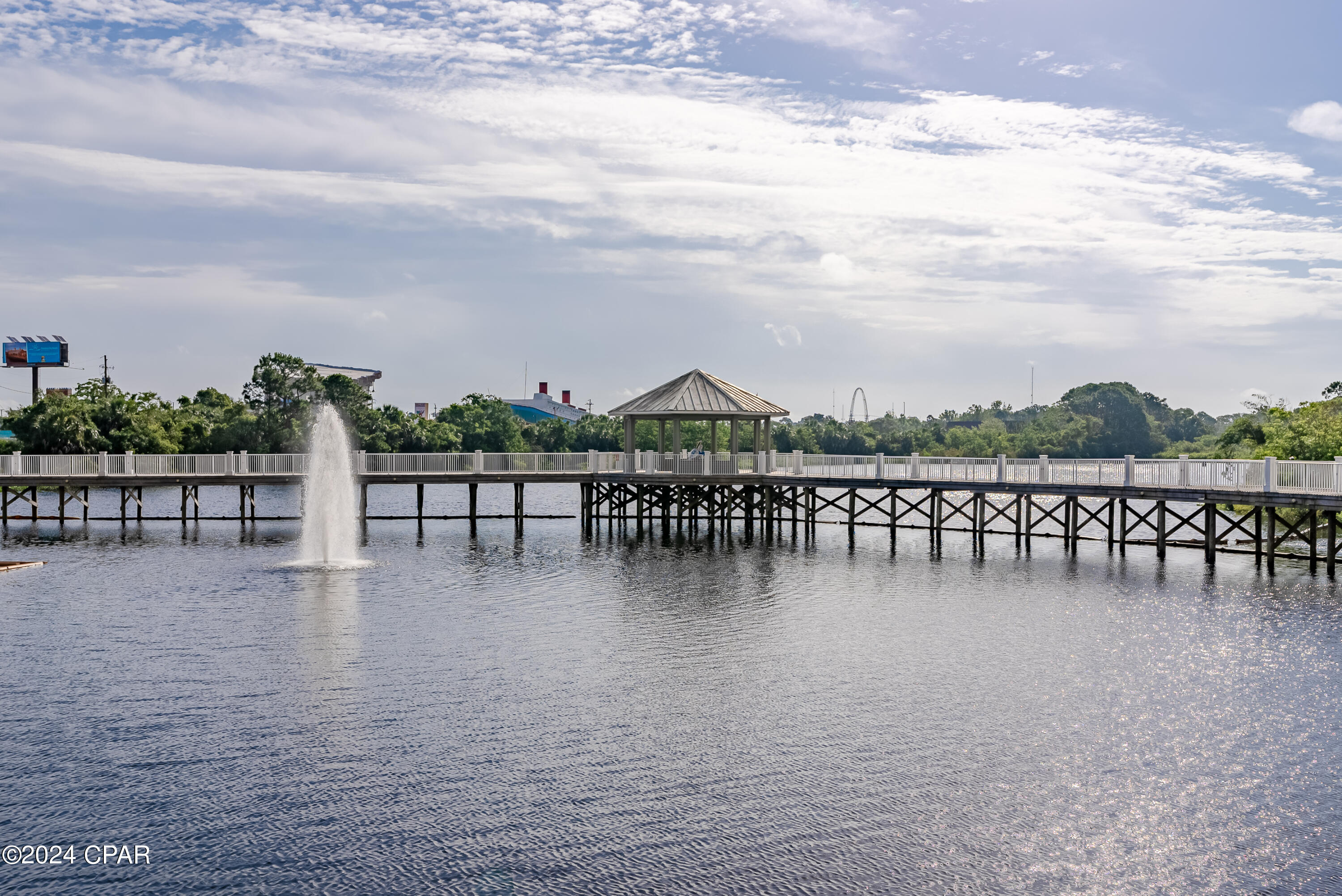 Laketown Wharf - Residential