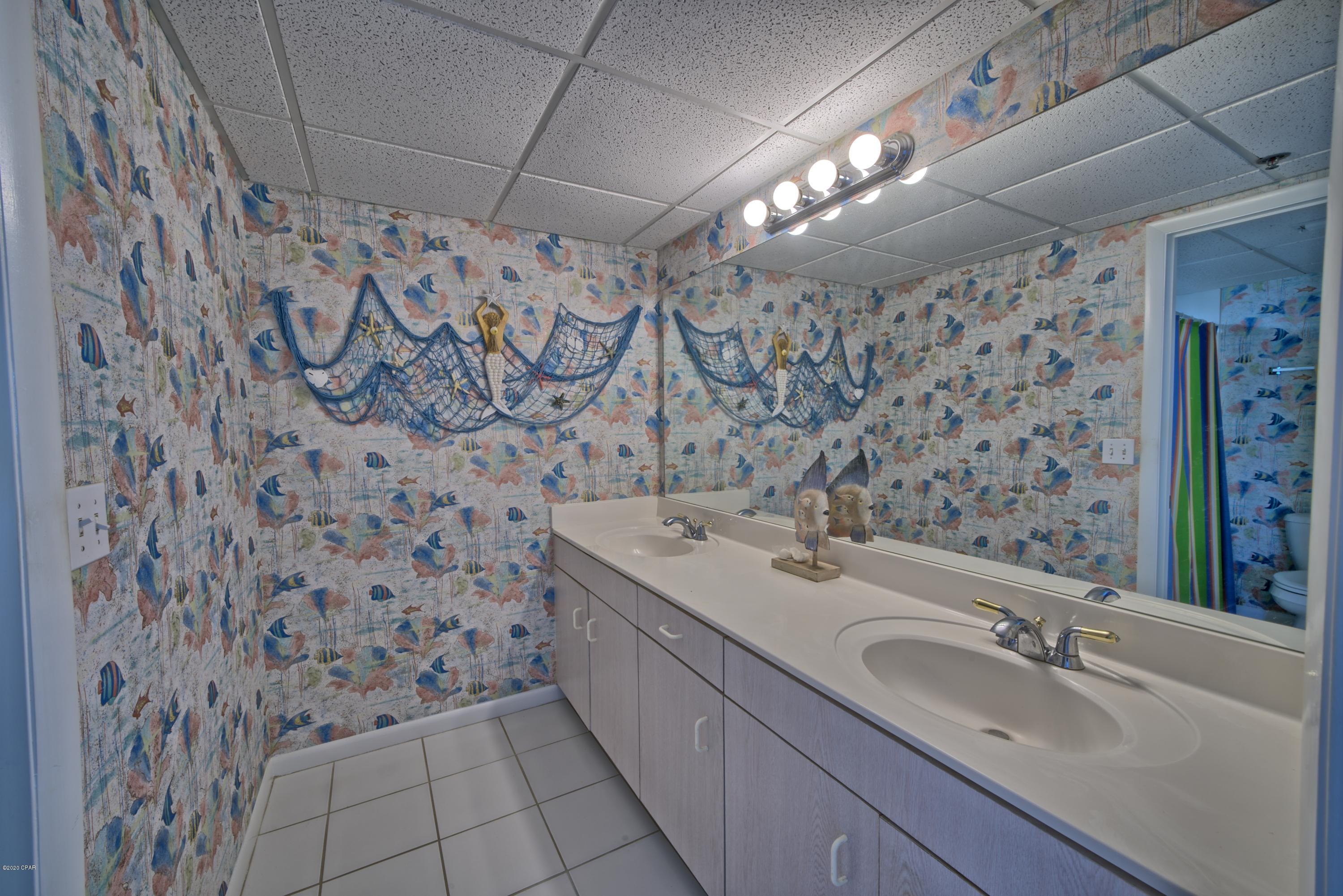 Long Beach Towers III - Residential