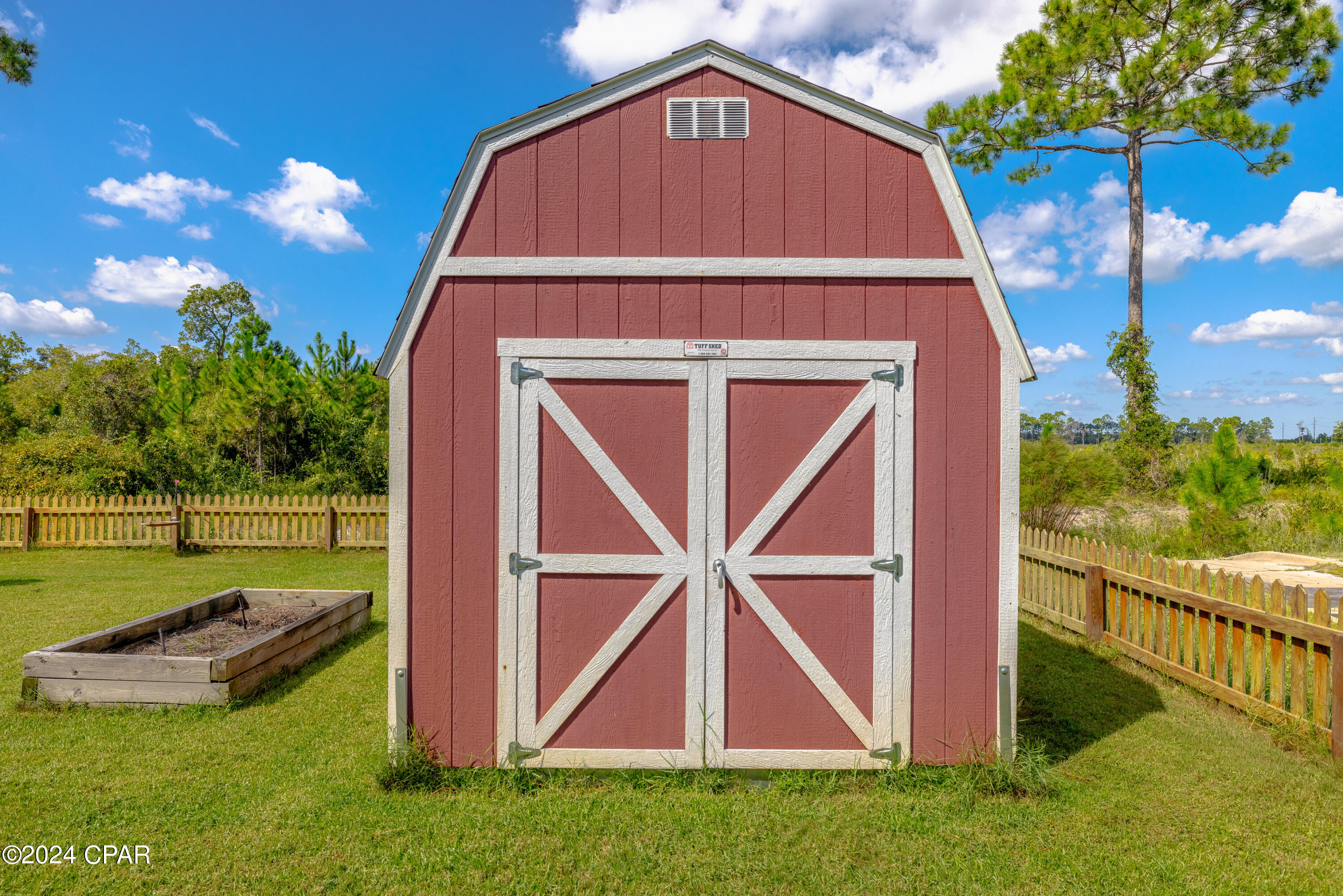 Colony Club - Residential