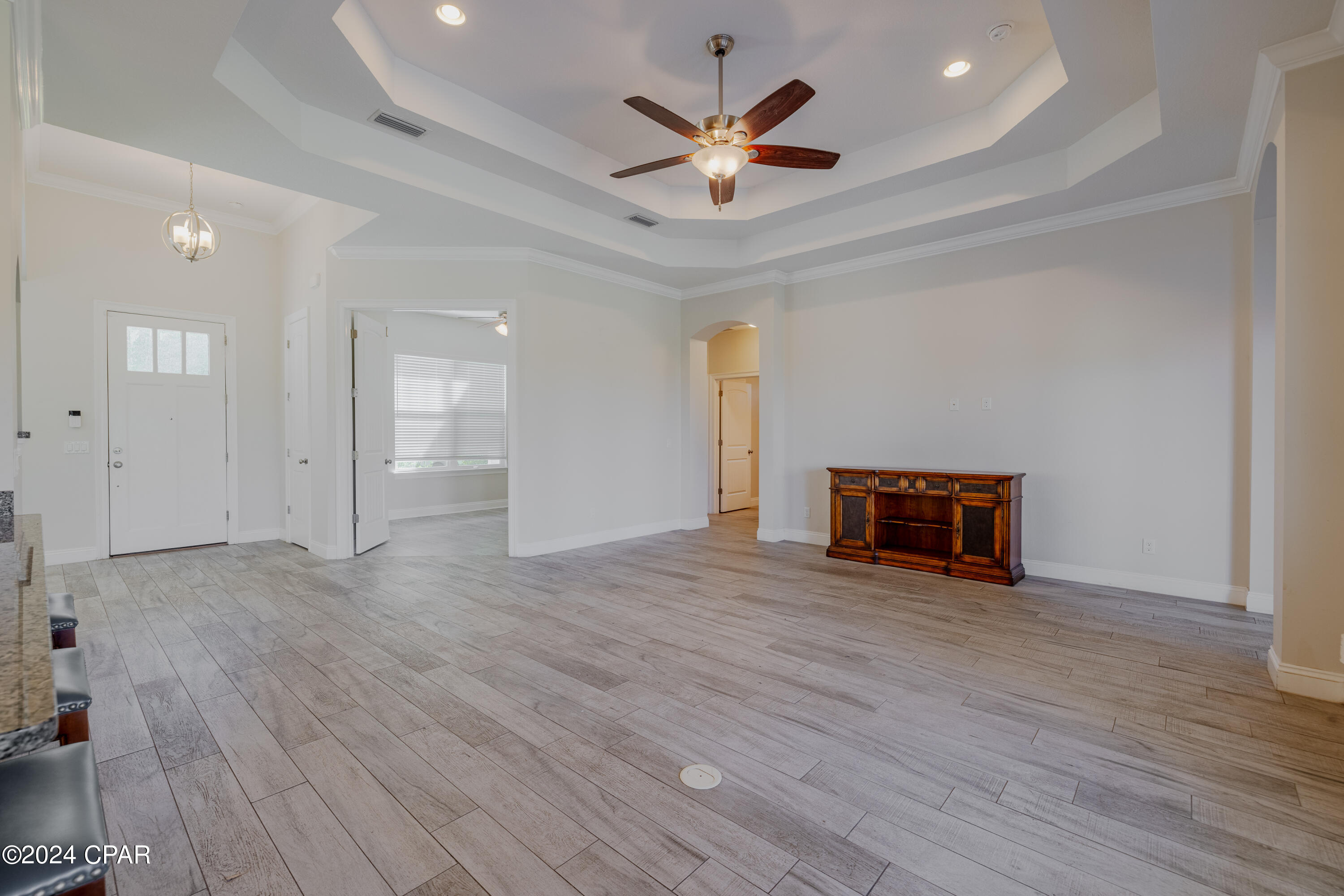 Colony Club - Residential