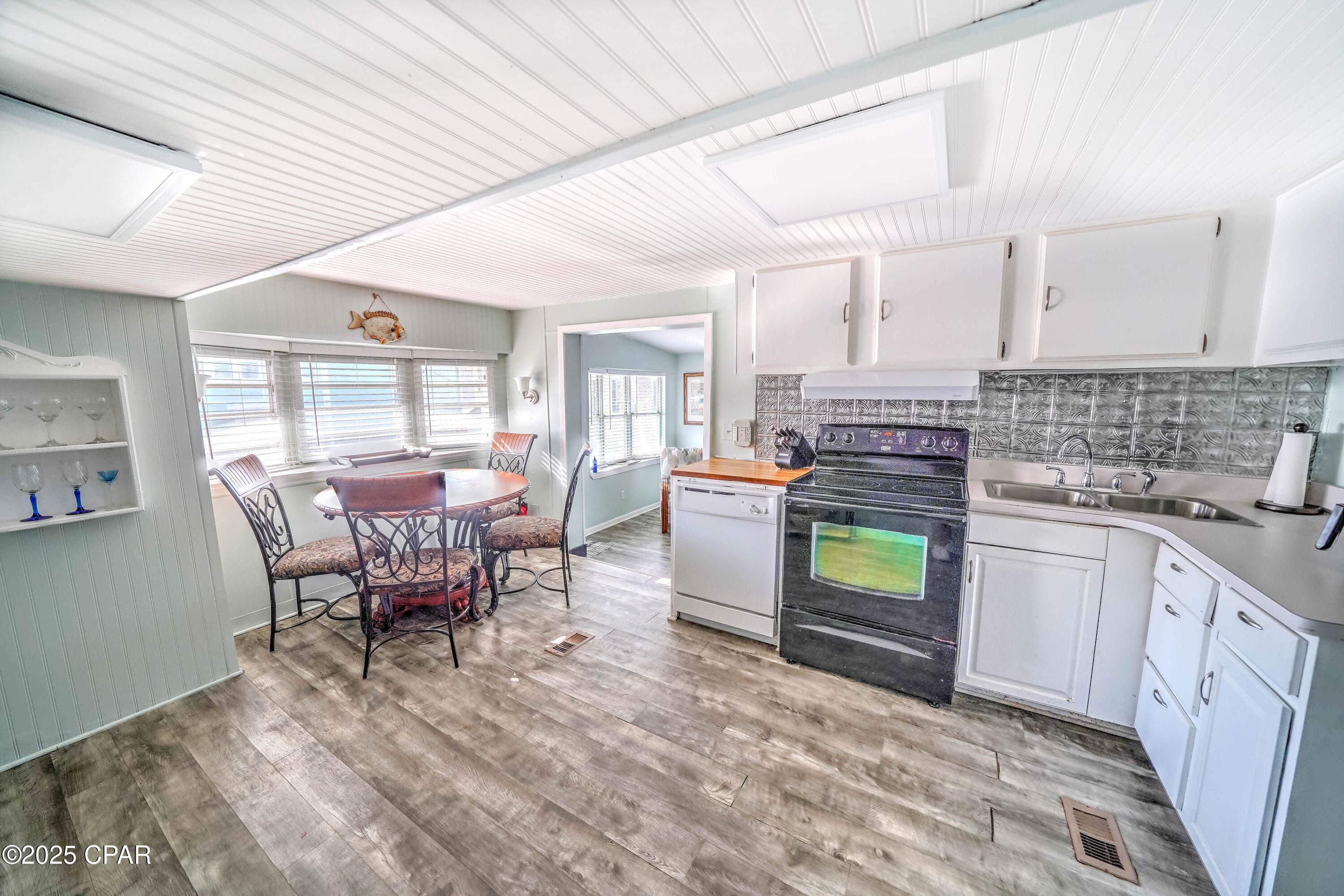 Venture Out Travel Trail - Residential