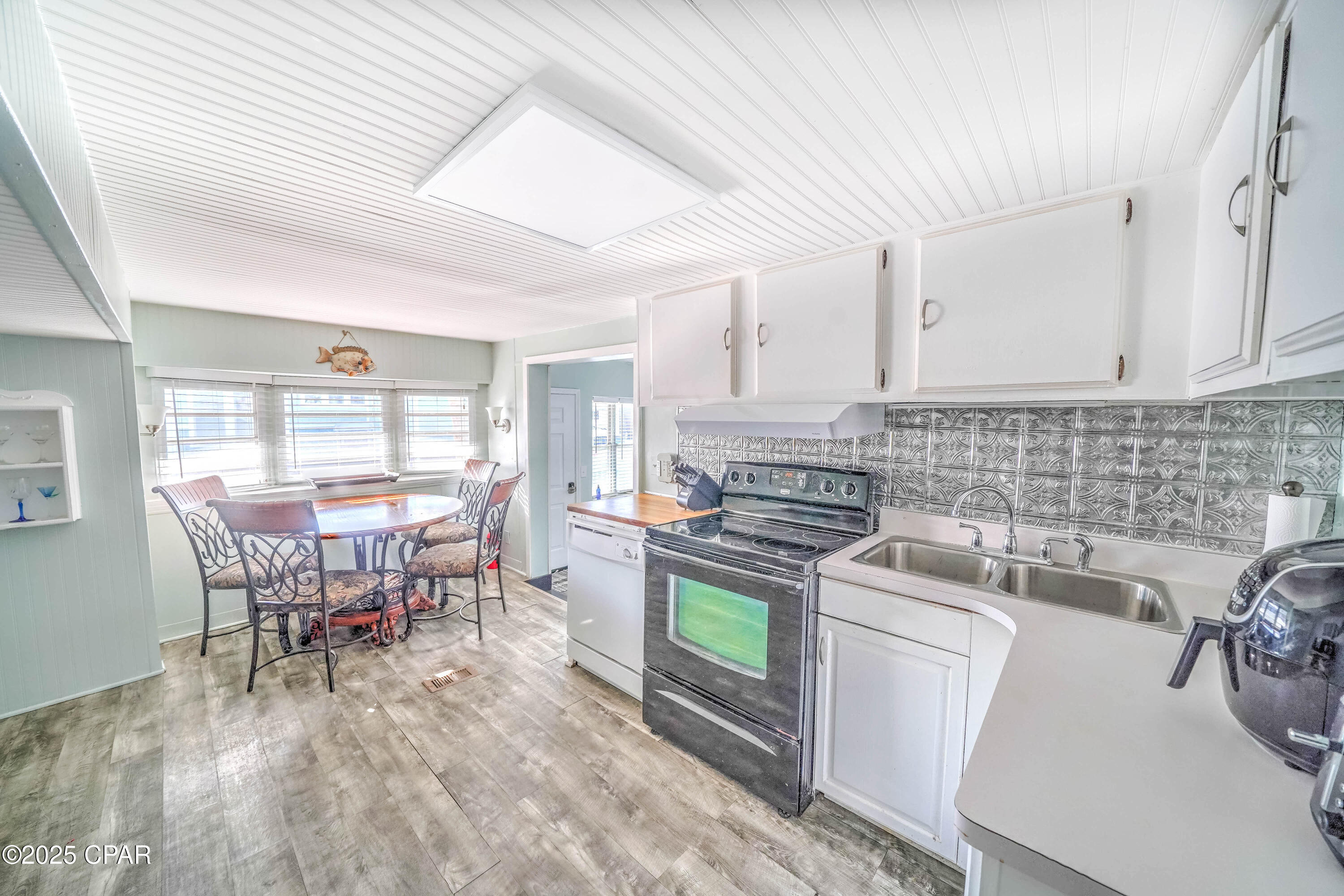 Venture Out Travel Trail - Residential