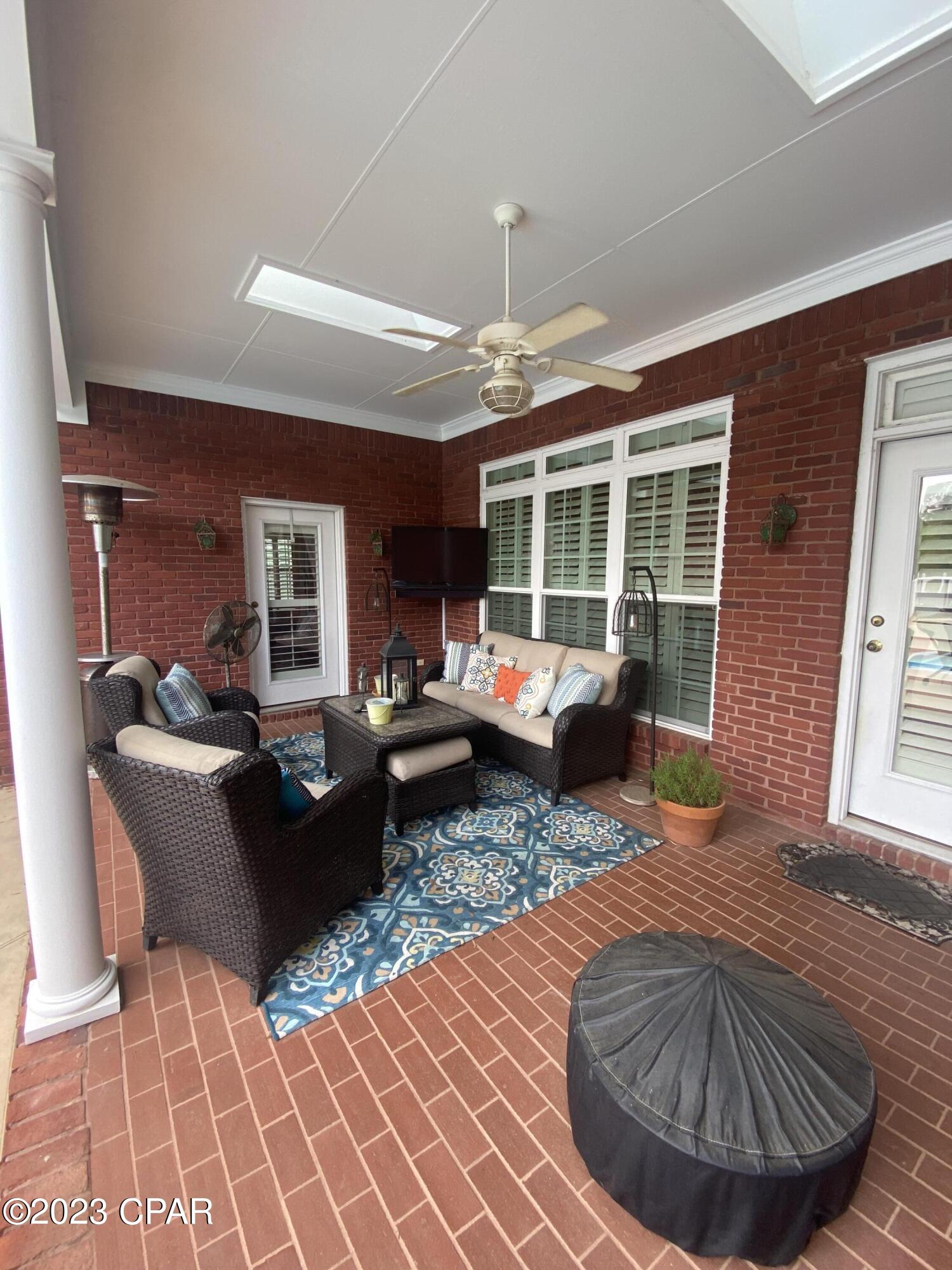 North Oaks - Residential